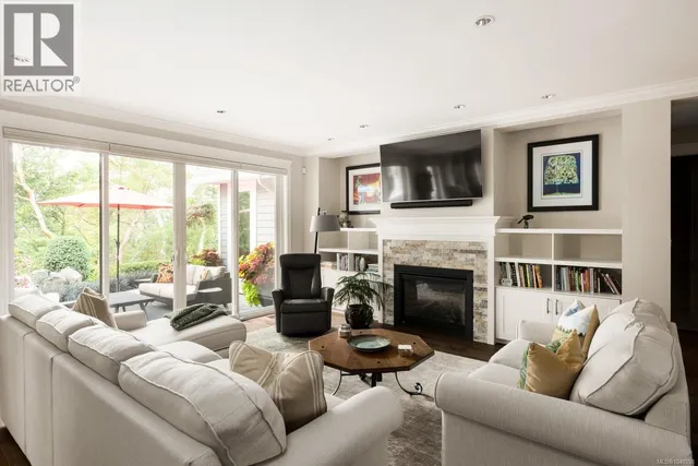 1484 PEBBLE PLACE, Langford 3