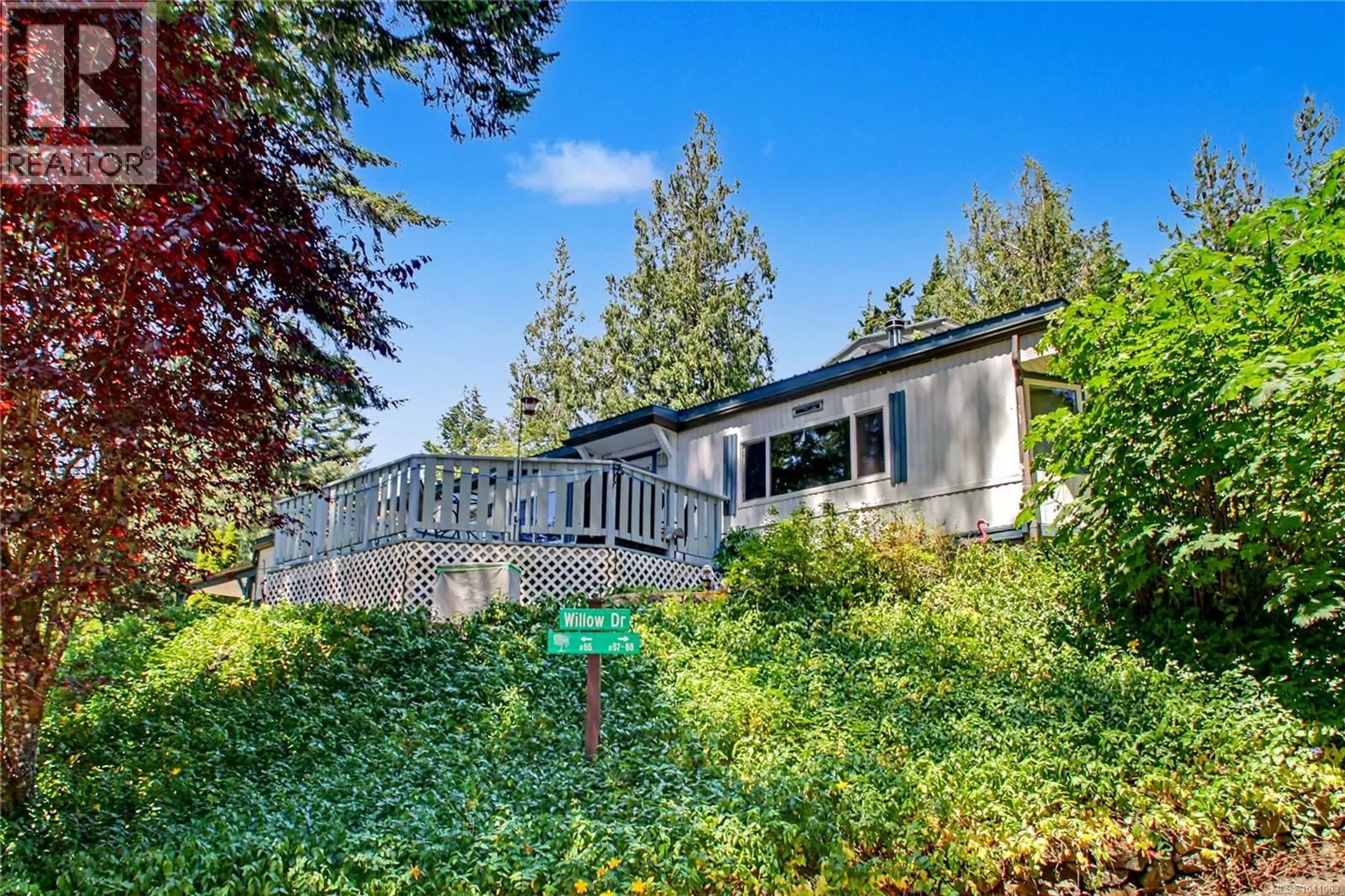 A pic from outside/outdoor area/front of a property/back of a property/a pic from drone, unknown for 67 - 5838 BLYTHWOOD ROAD, Sooke British Columbia V9Z0G2