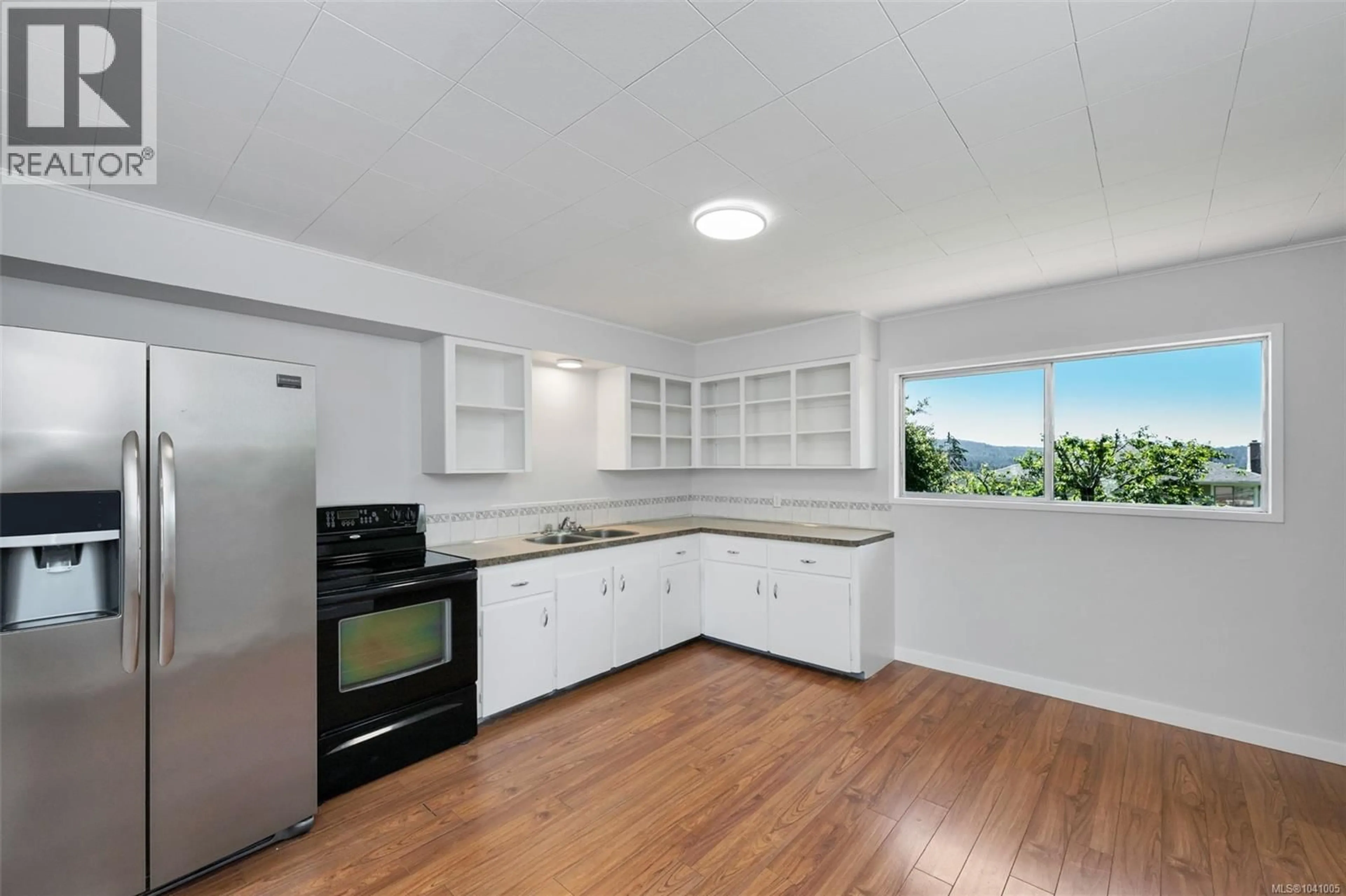 Standard kitchen, unknown for 6683 LINCROFT ROAD, Sooke British Columbia V9Z0A2