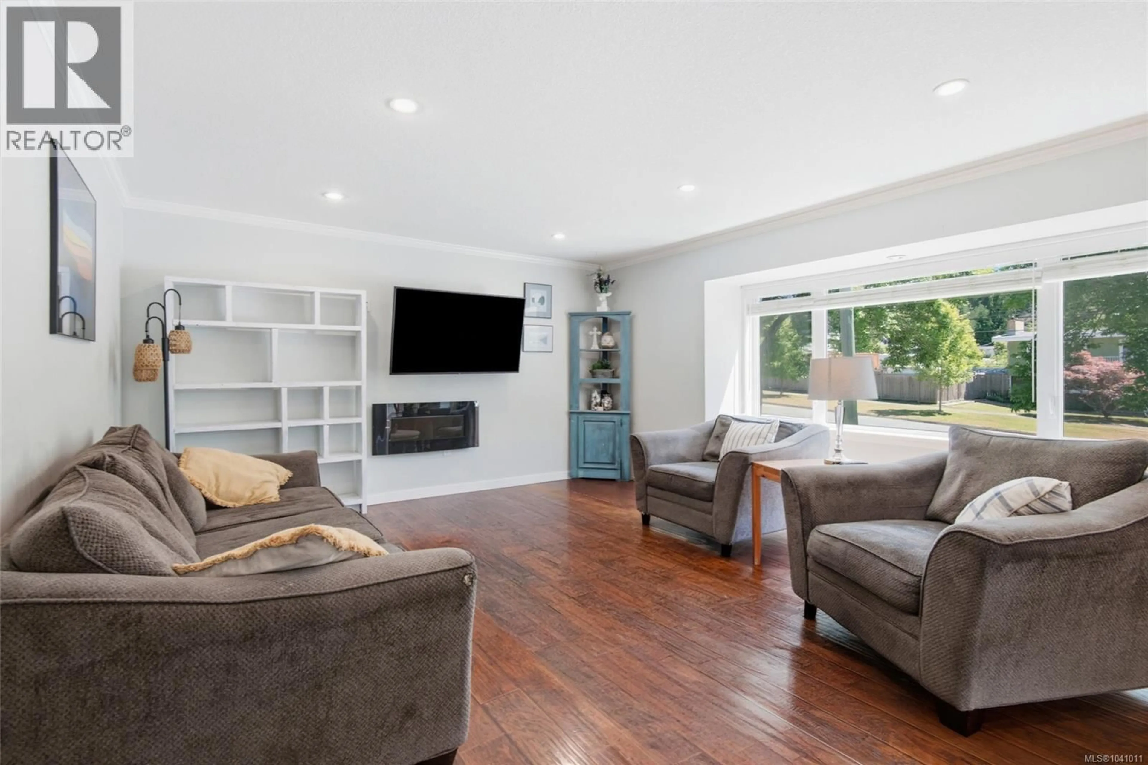 Living room with furniture, unknown for 3681 ARGYLE STREET, Port Alberni British Columbia V9Y7R5