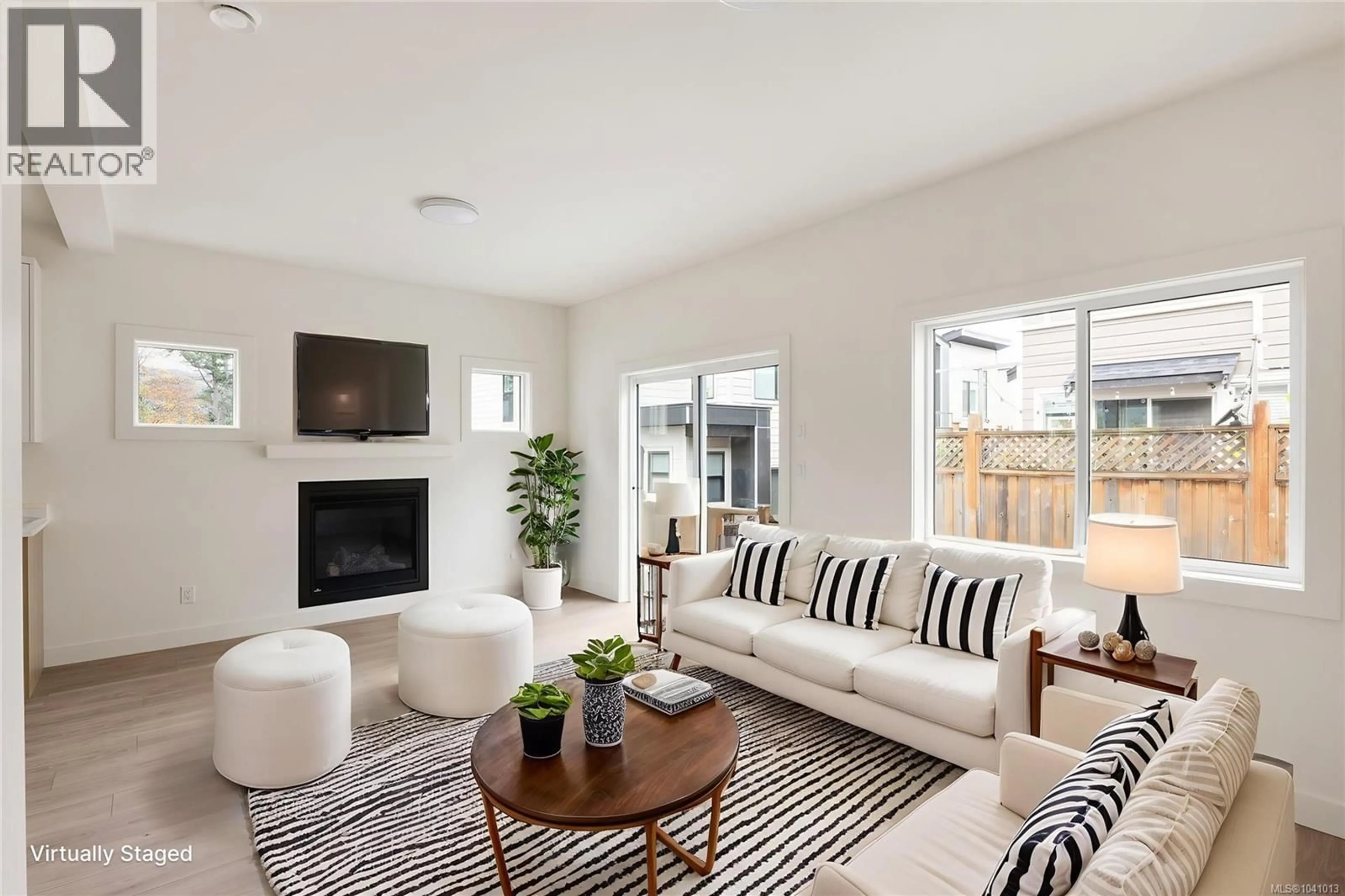 Living room with furniture, unknown for 3480 VISION WAY, Langford British Columbia V9C0W6