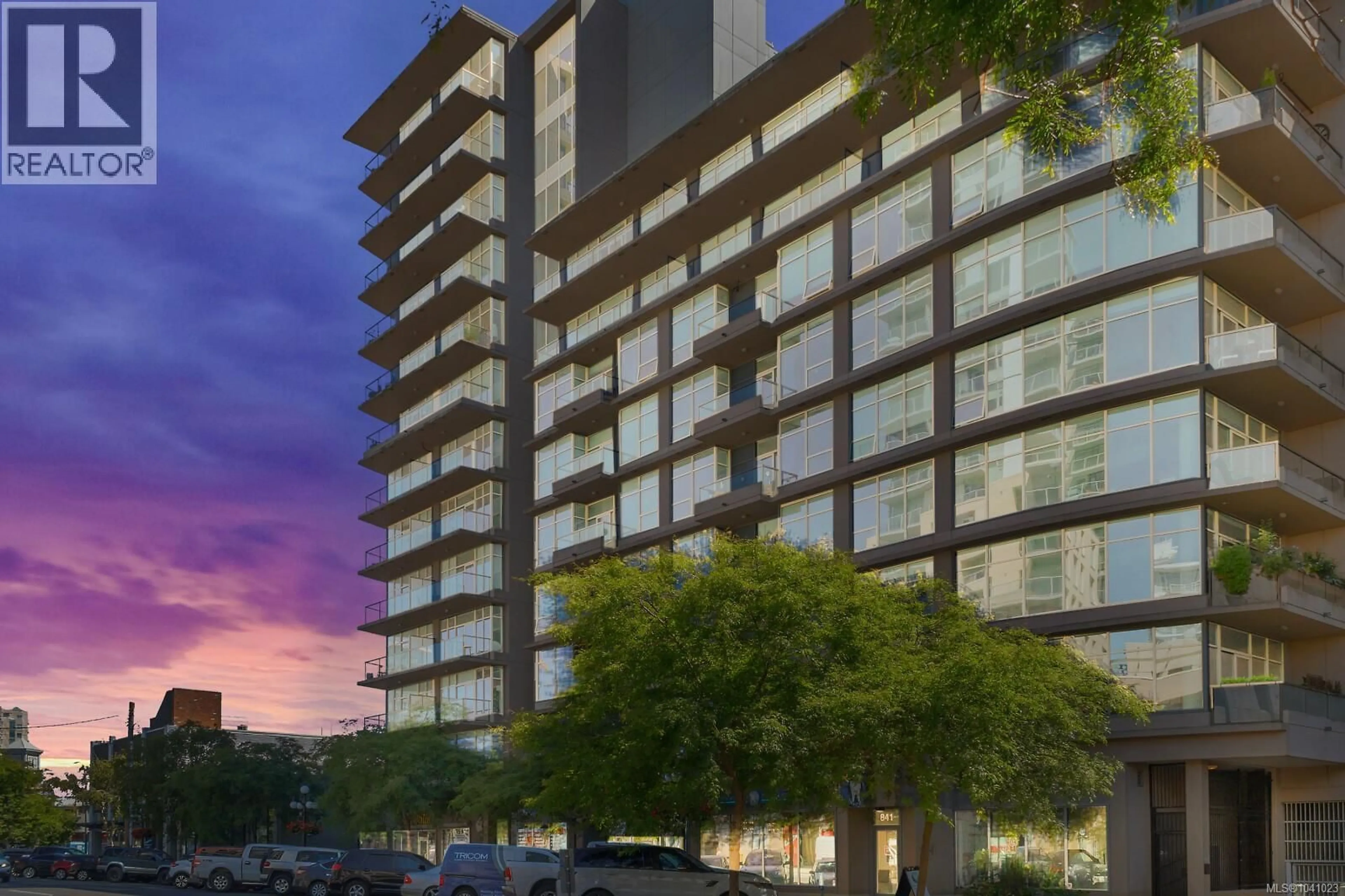 Indoor foyer for 406 - 845 YATES STREET, Victoria British Columbia V8W4A3
