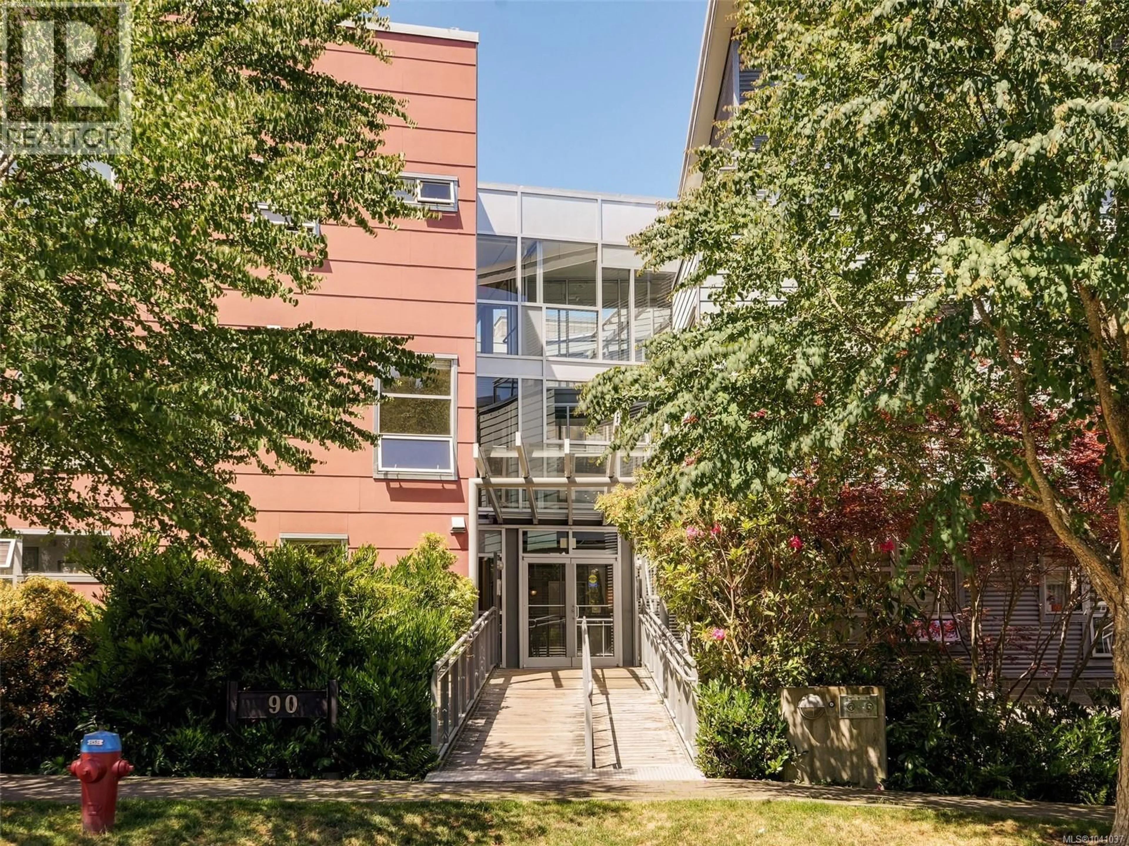 Indoor foyer for 104 - 90 REGATTA LANDING, Victoria British Columbia V9A7R2