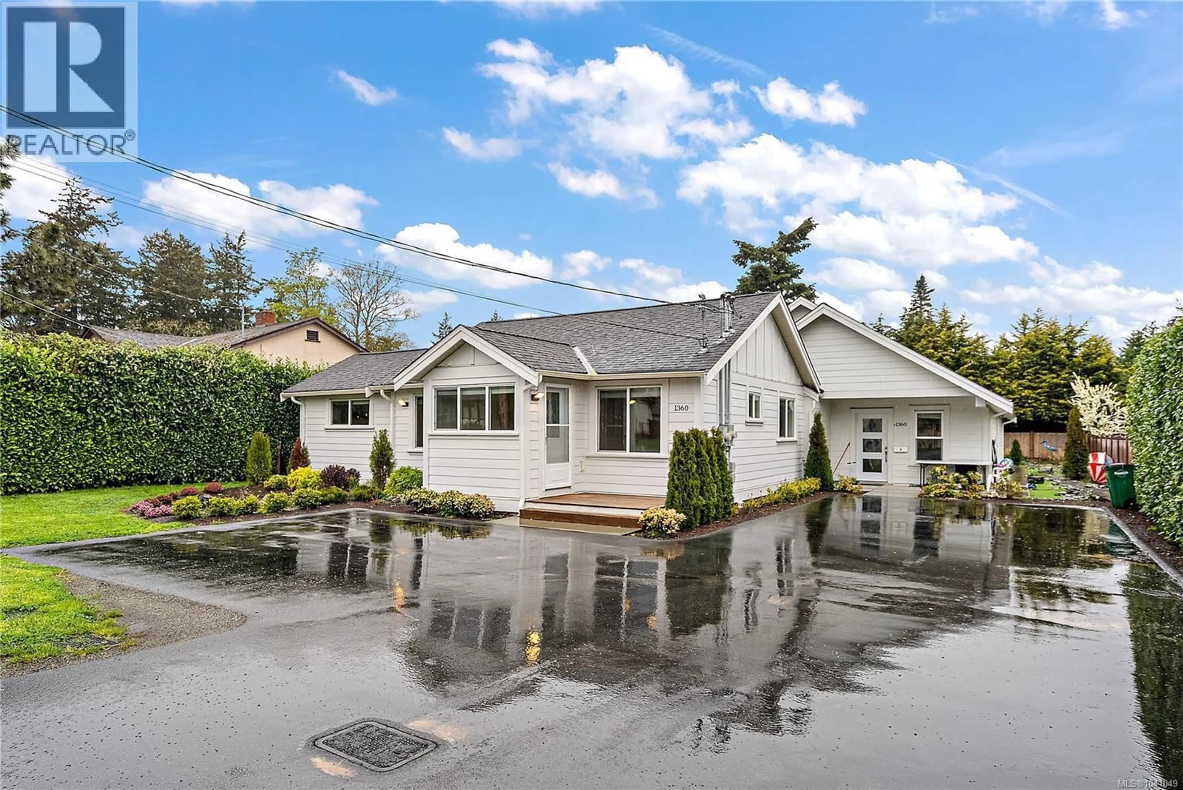 Unknown for 1360 HASTINGS STREET, Saanich British Columbia V8Z2W2