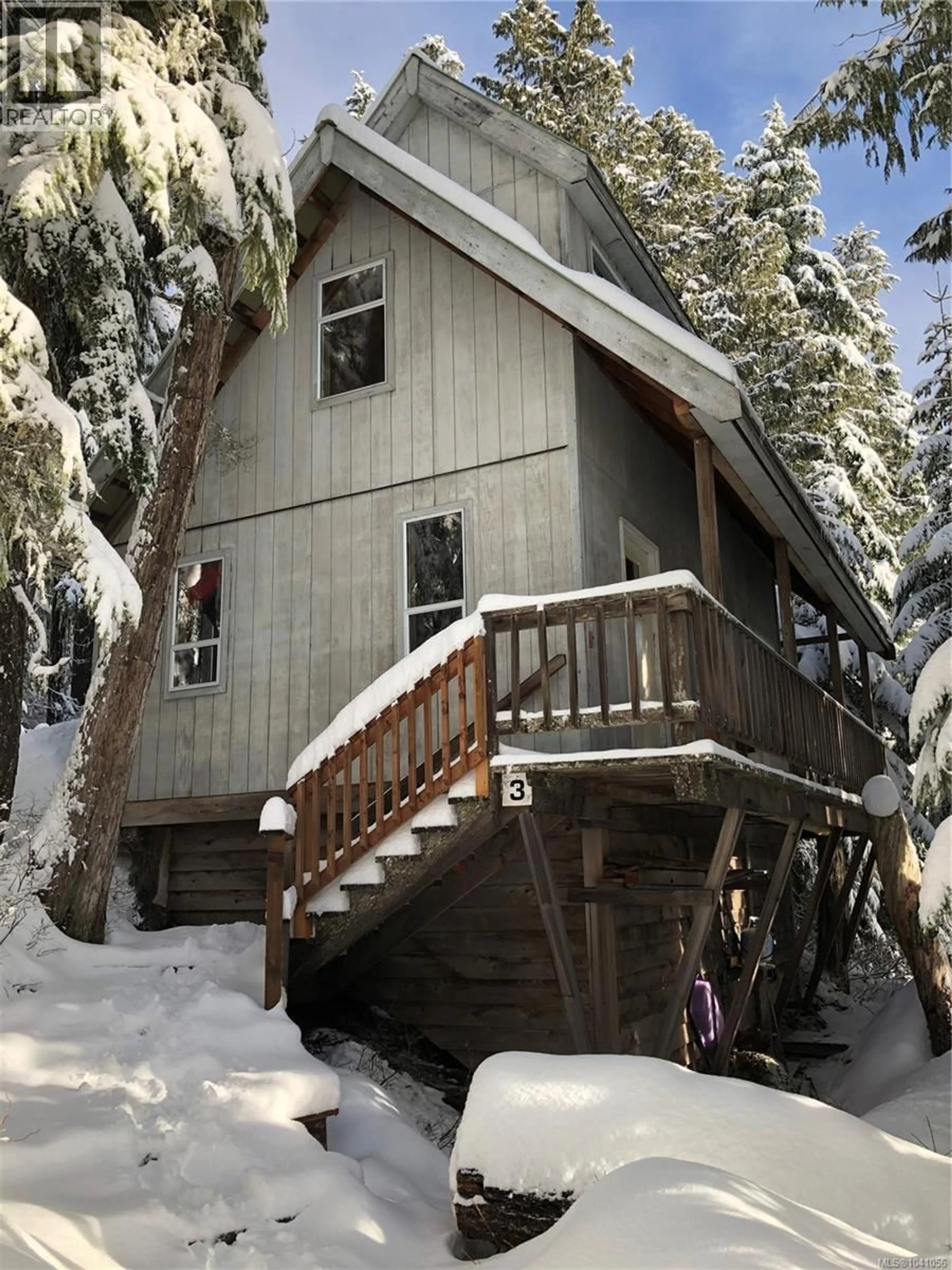 Unknown for 3 MT. CAIN ROAD, Port McNeill British Columbia V0N2R0