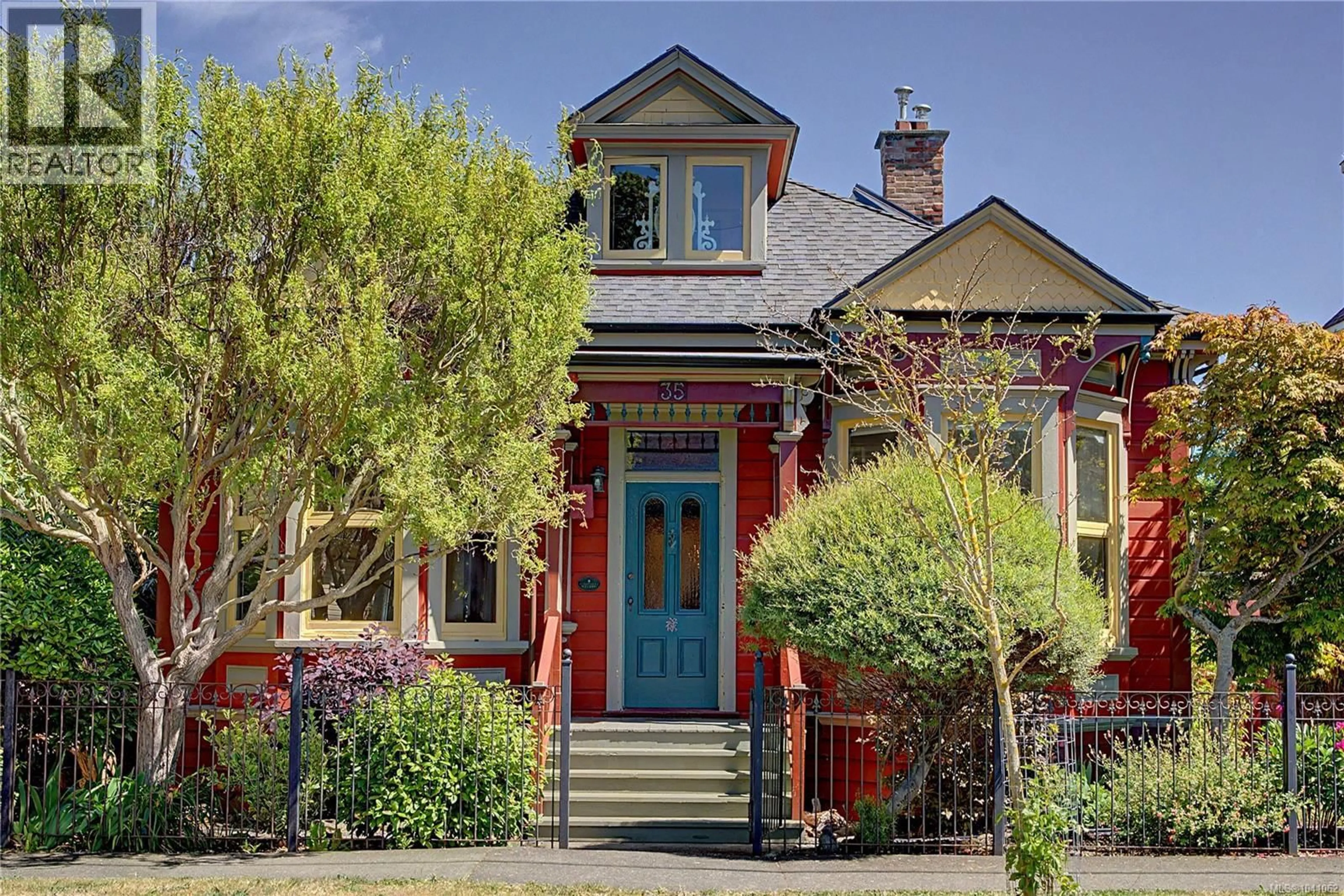 Home with brick exterior material, street for 35 SAN JOSE AVENUE WEST, Victoria British Columbia V8W2C1