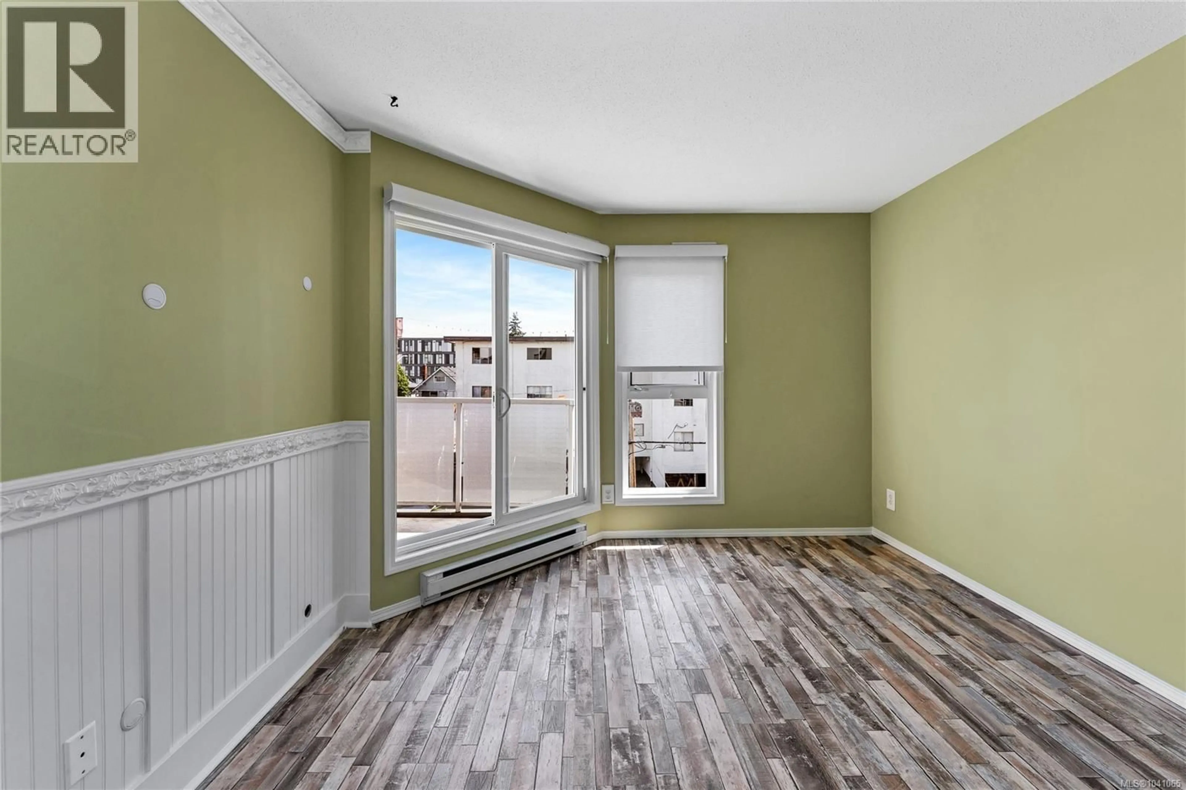 A pic of a room for 409 - 2529 WARK STREET, Victoria British Columbia V8T5G6