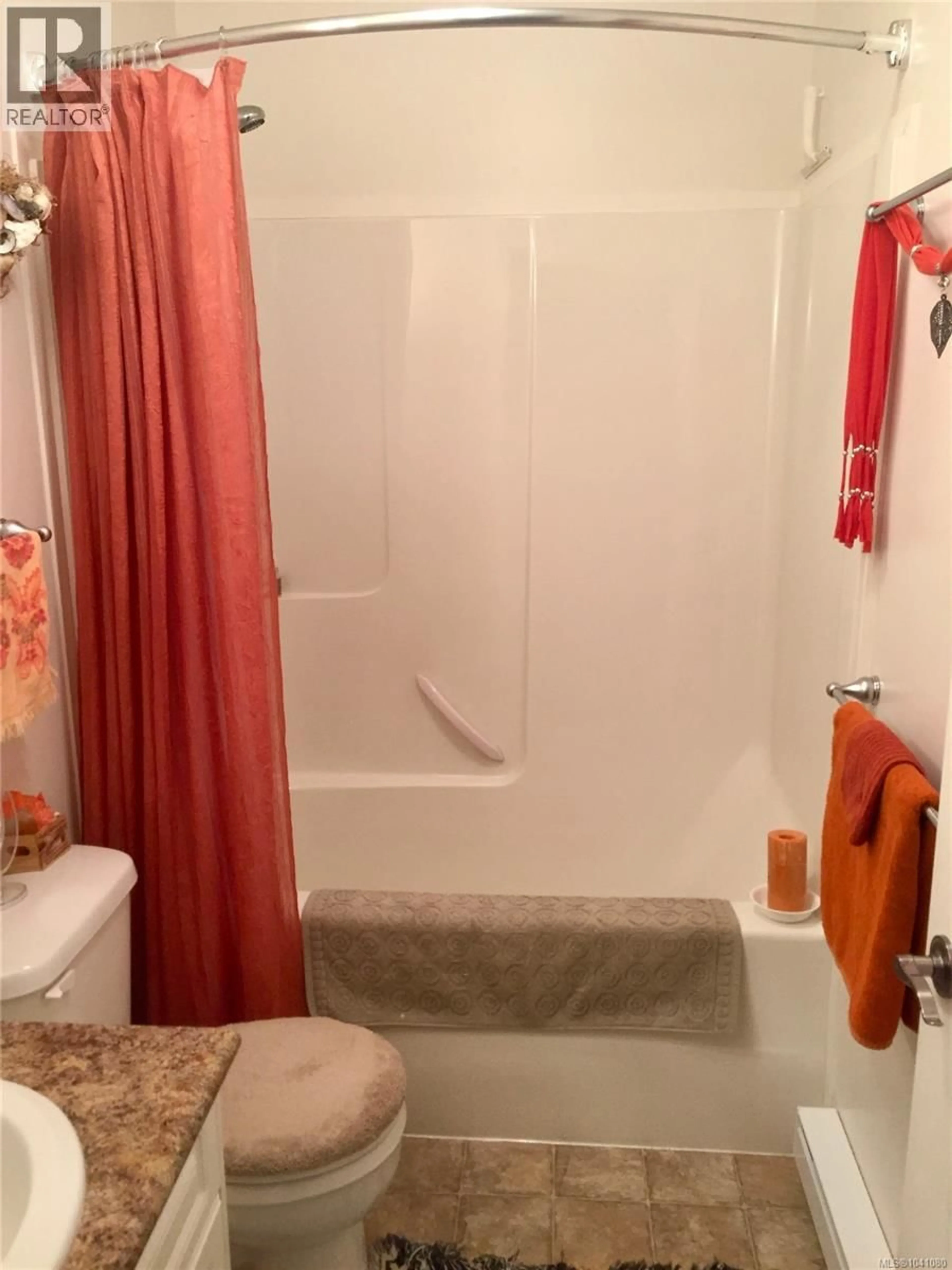 Standard bathroom, unknown for 10189 VIEW STREET, Chemainus British Columbia V0R1K2