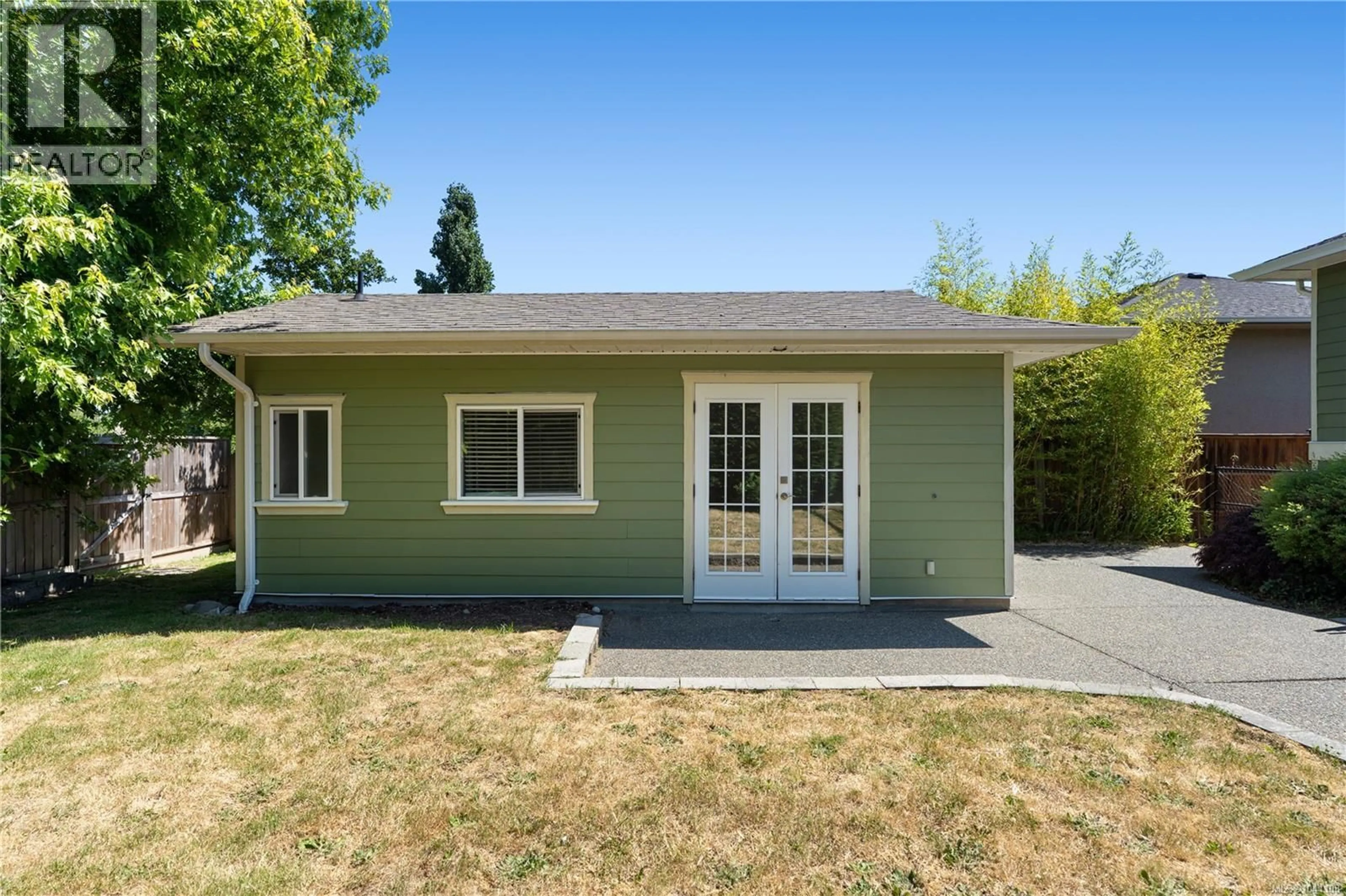 Home with vinyl exterior material, street for 1468 STROUD ROAD, Victoria British Columbia V8T2K9