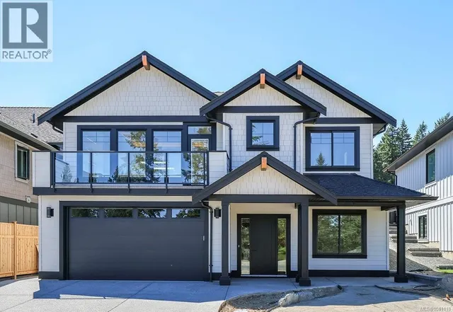 1661 CROWN ISLE BOULEVARD, Courtenay