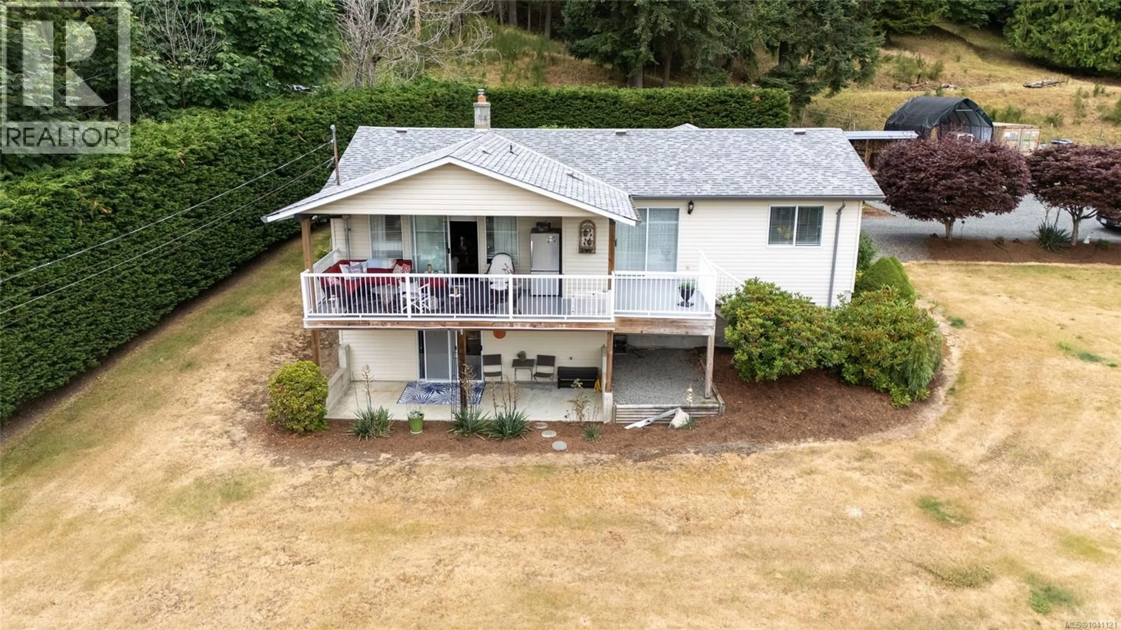 A pic from outside/outdoor area/front of a property/back of a property/a pic from drone, water/lake/river/ocean view for 8148 SHASTA ROAD, Crofton British Columbia V0R1R0