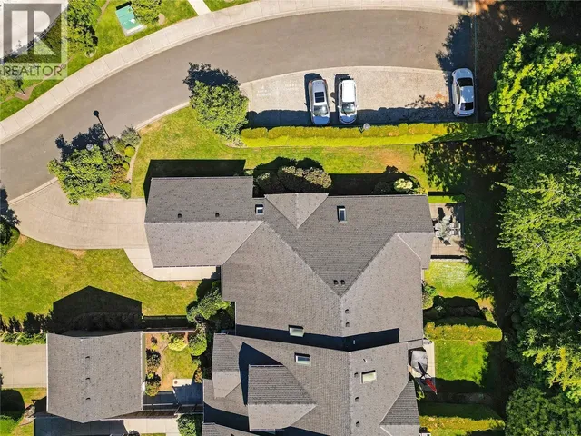 770 HILL RISE LANE, Saanich 4