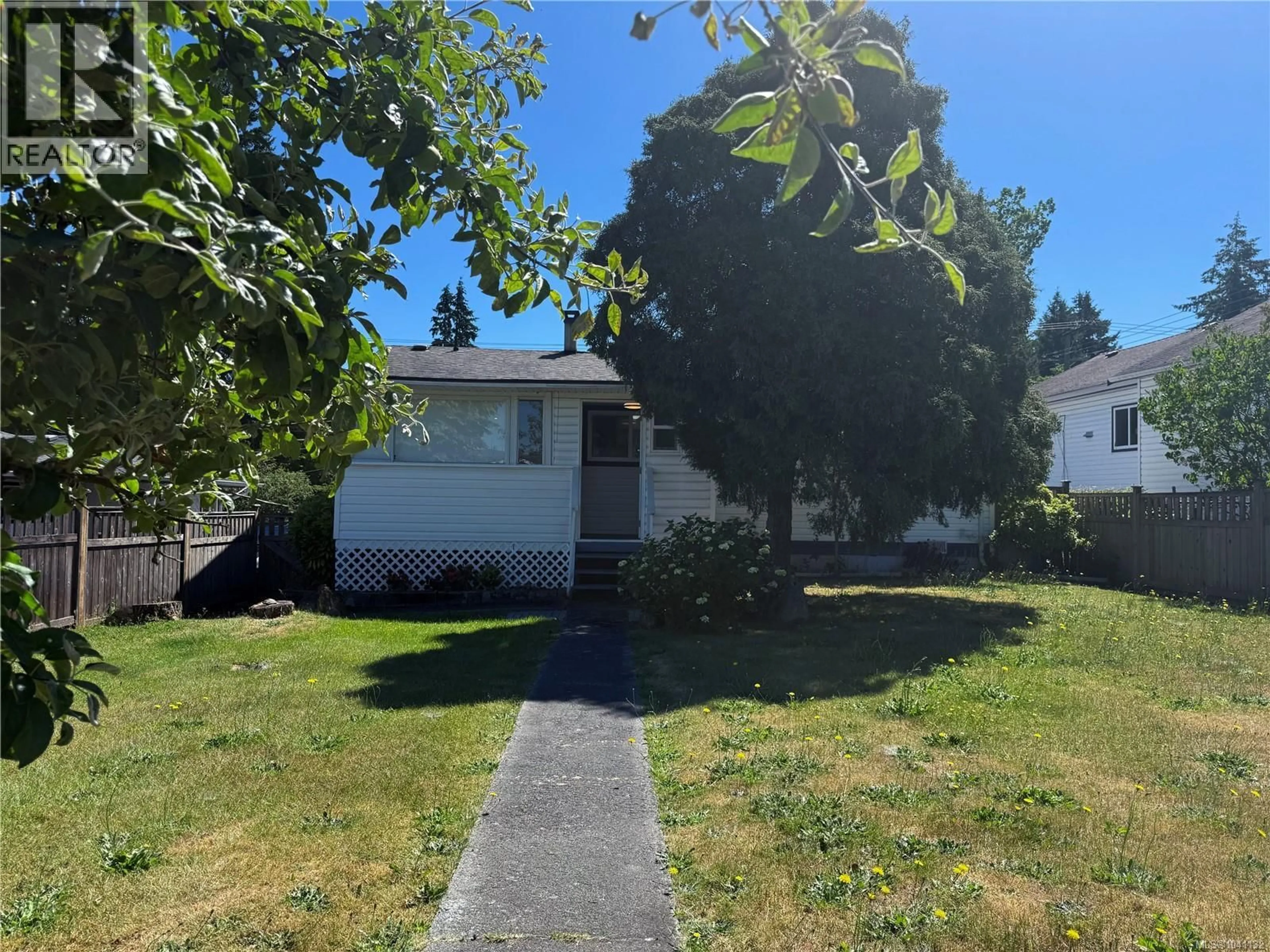 Shed for 693 PARK AVENUE, Nanaimo British Columbia V9R6S6