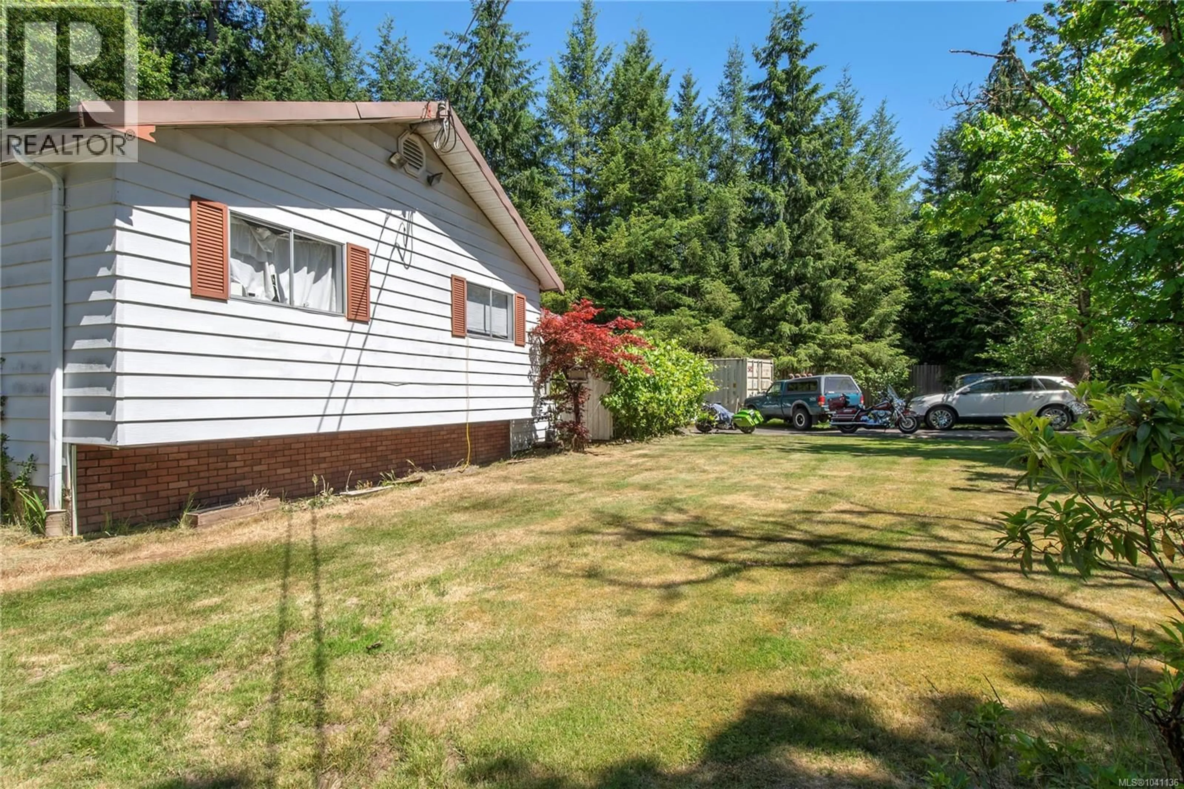 Unknown for 7602 ISLAND HIGHWAY NORTH, Black Creek British Columbia V9J1G3