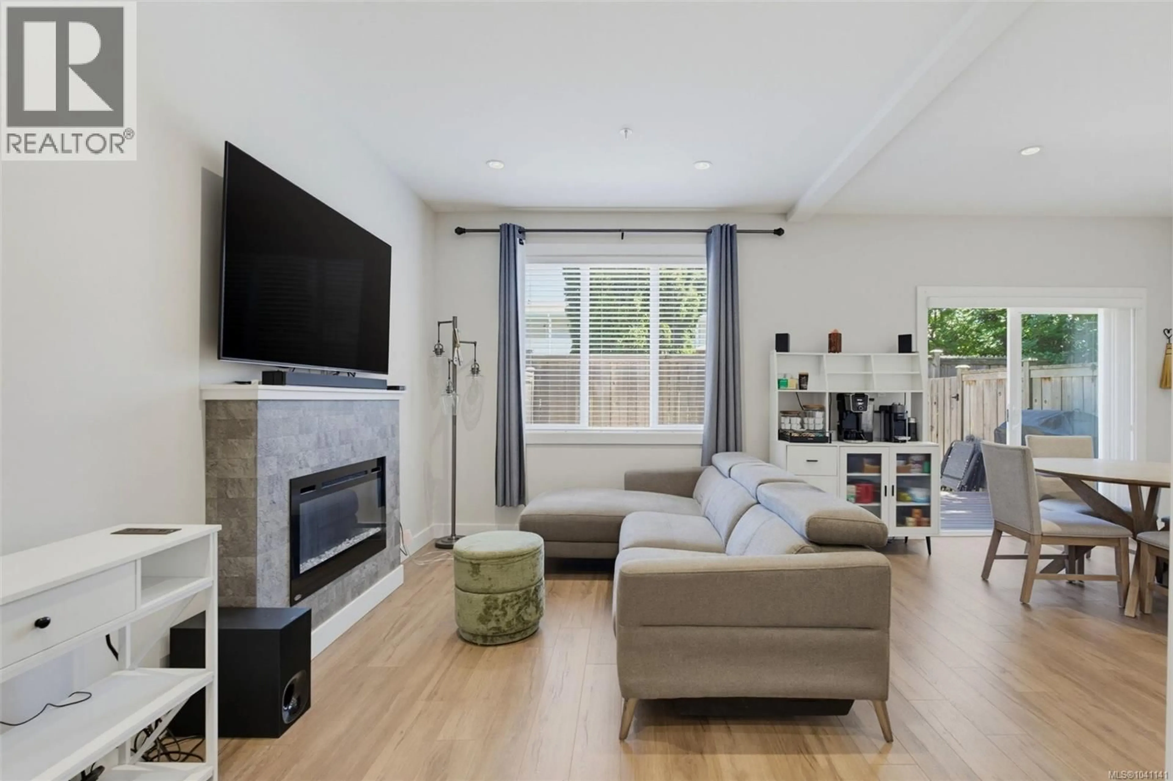 Living room with furniture, unknown for 106 - 6717 AYRE ROAD, Sooke British Columbia V9Z0H1