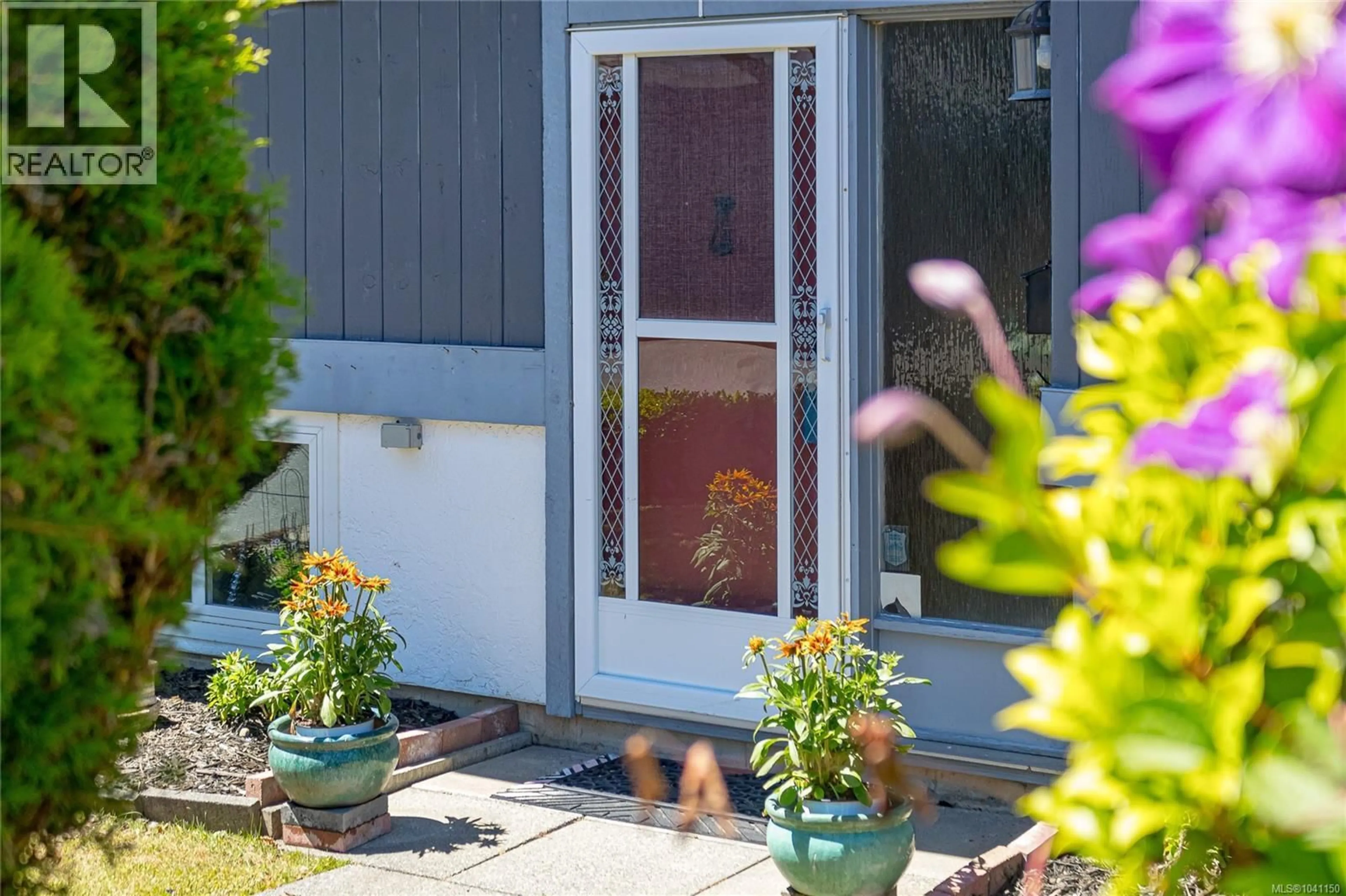 Unknown for 1 - 4391 TORQUAY DRIVE, Saanich British Columbia V8N3L3
