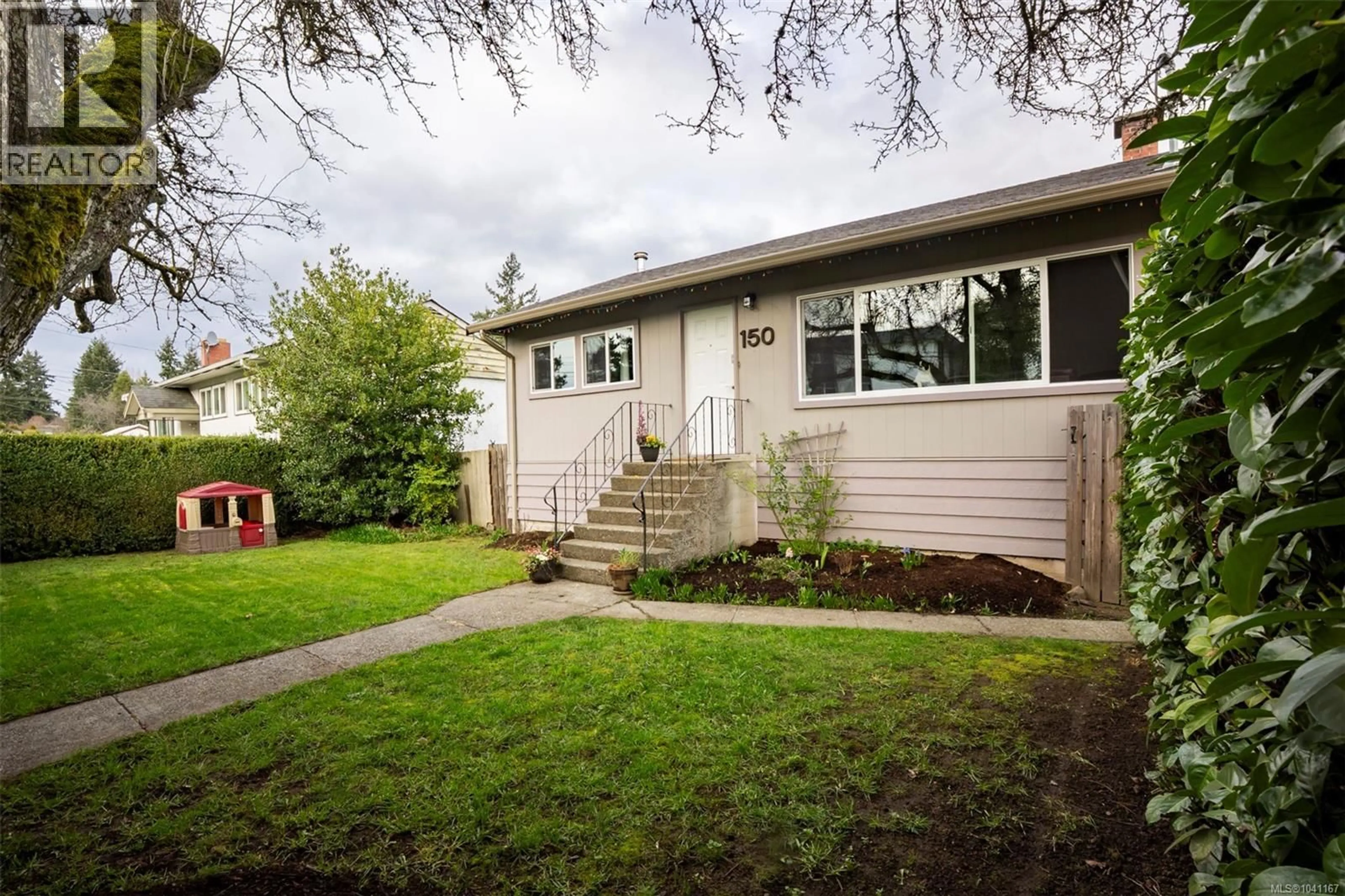 Home with vinyl exterior material, street for 150 WAKESIAH AVENUE, Nanaimo British Columbia V9R3J9