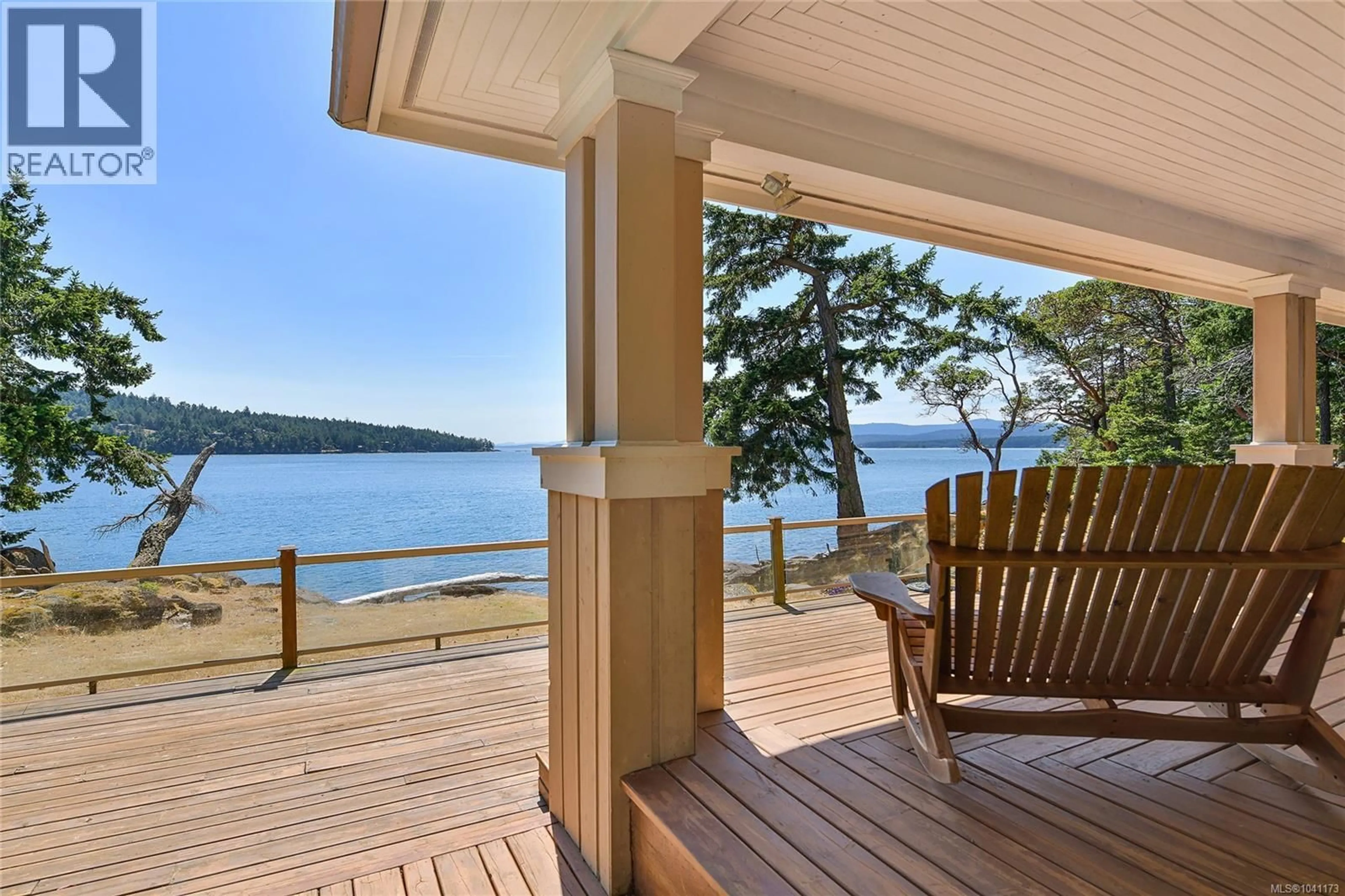 Patio, water/lake/river/ocean view for 647 DINNER BAY ROAD, Mayne Island British Columbia V0N2J2