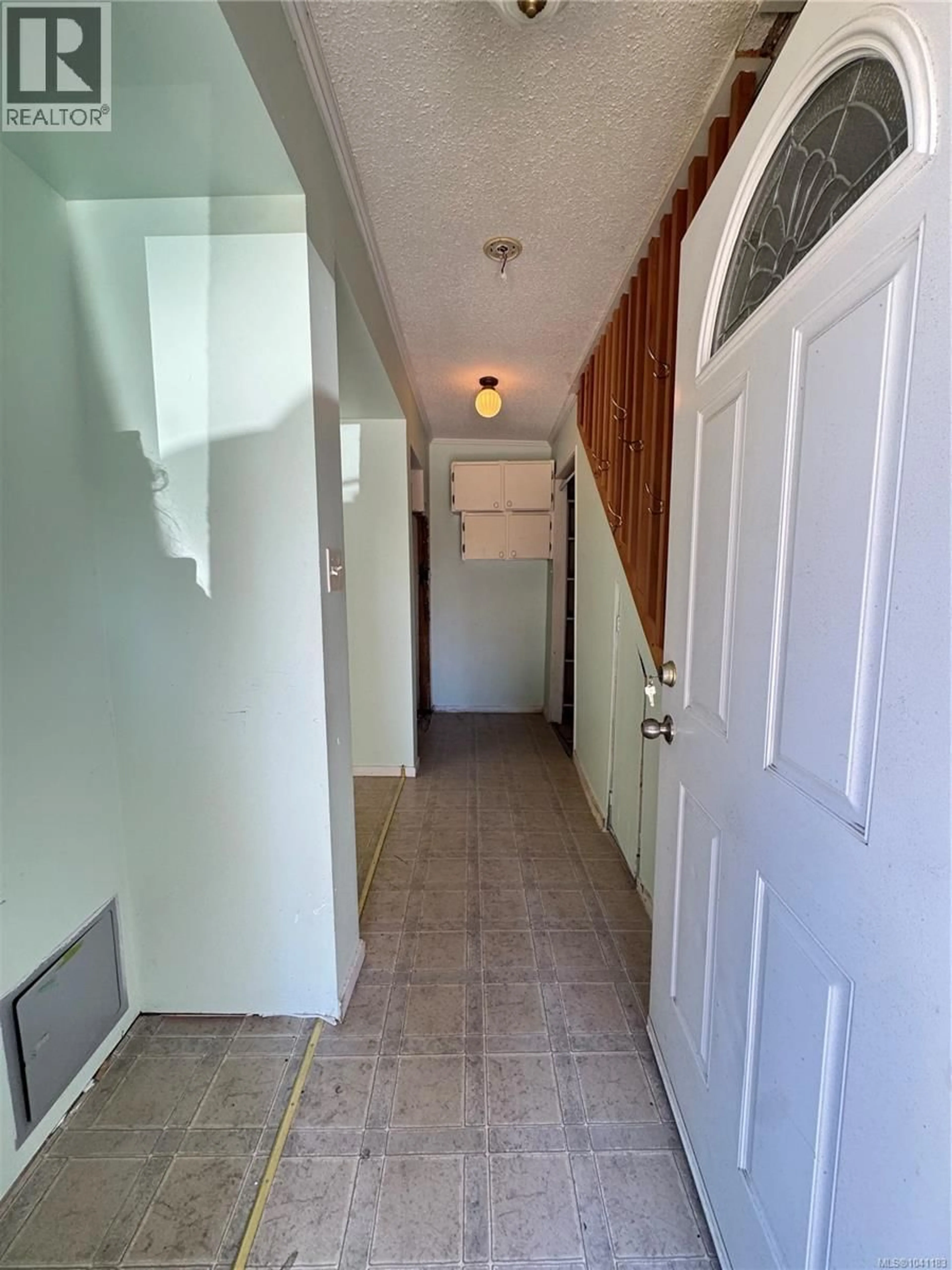 Indoor entryway for 4 - 715 MALONE ROAD, Ladysmith British Columbia V9G1S5