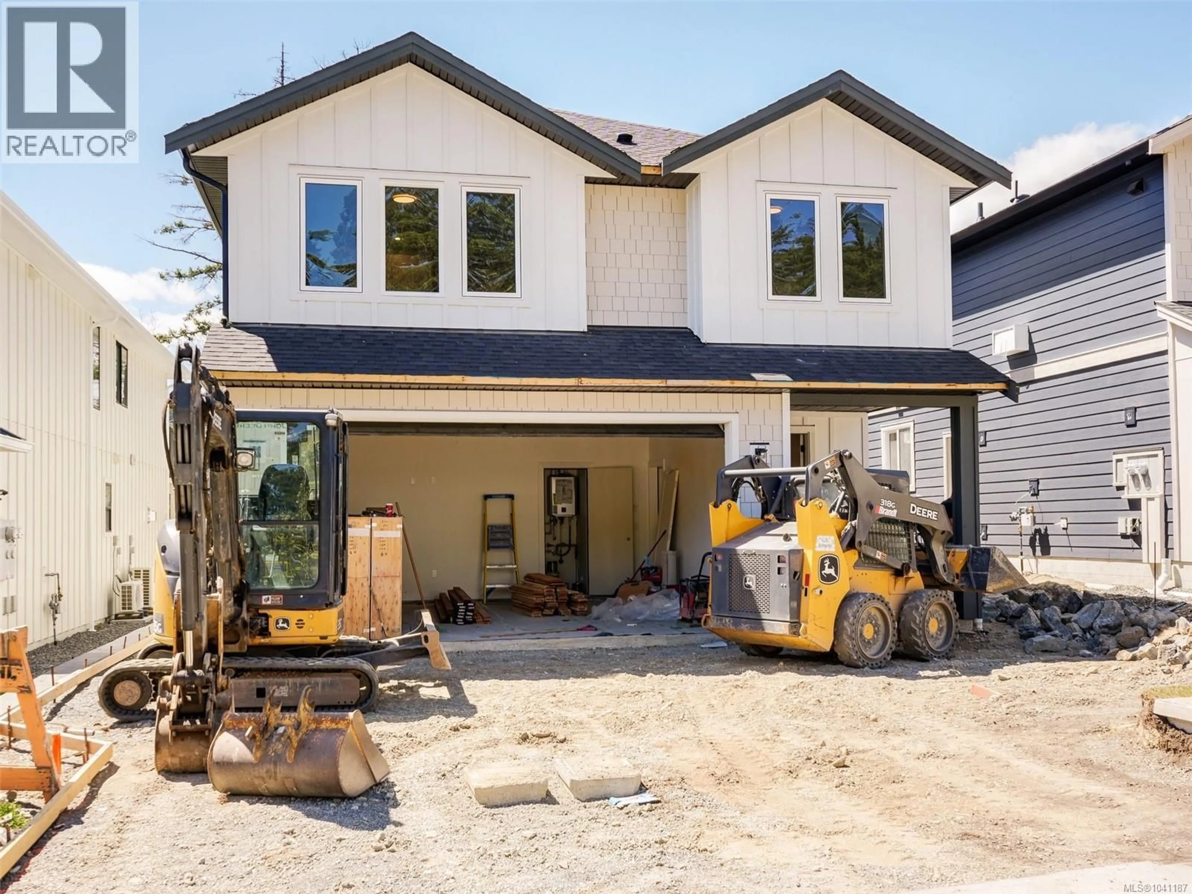 Home with vinyl exterior material, building for 671 MADRONA PLACE, Langford British Columbia V9B6C6