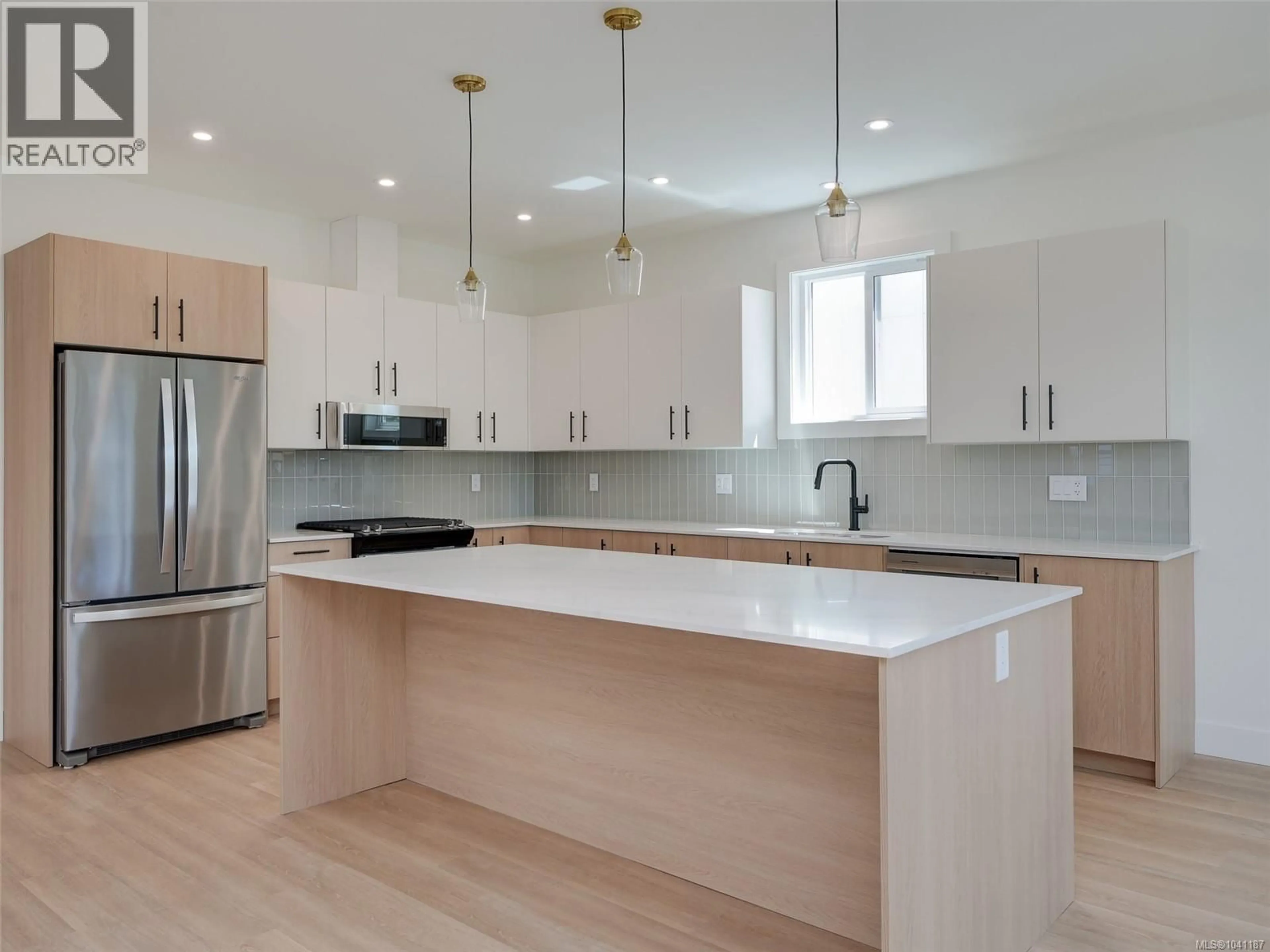 Open concept kitchen, unknown for 671 MADRONA PLACE, Langford British Columbia V9B6C6