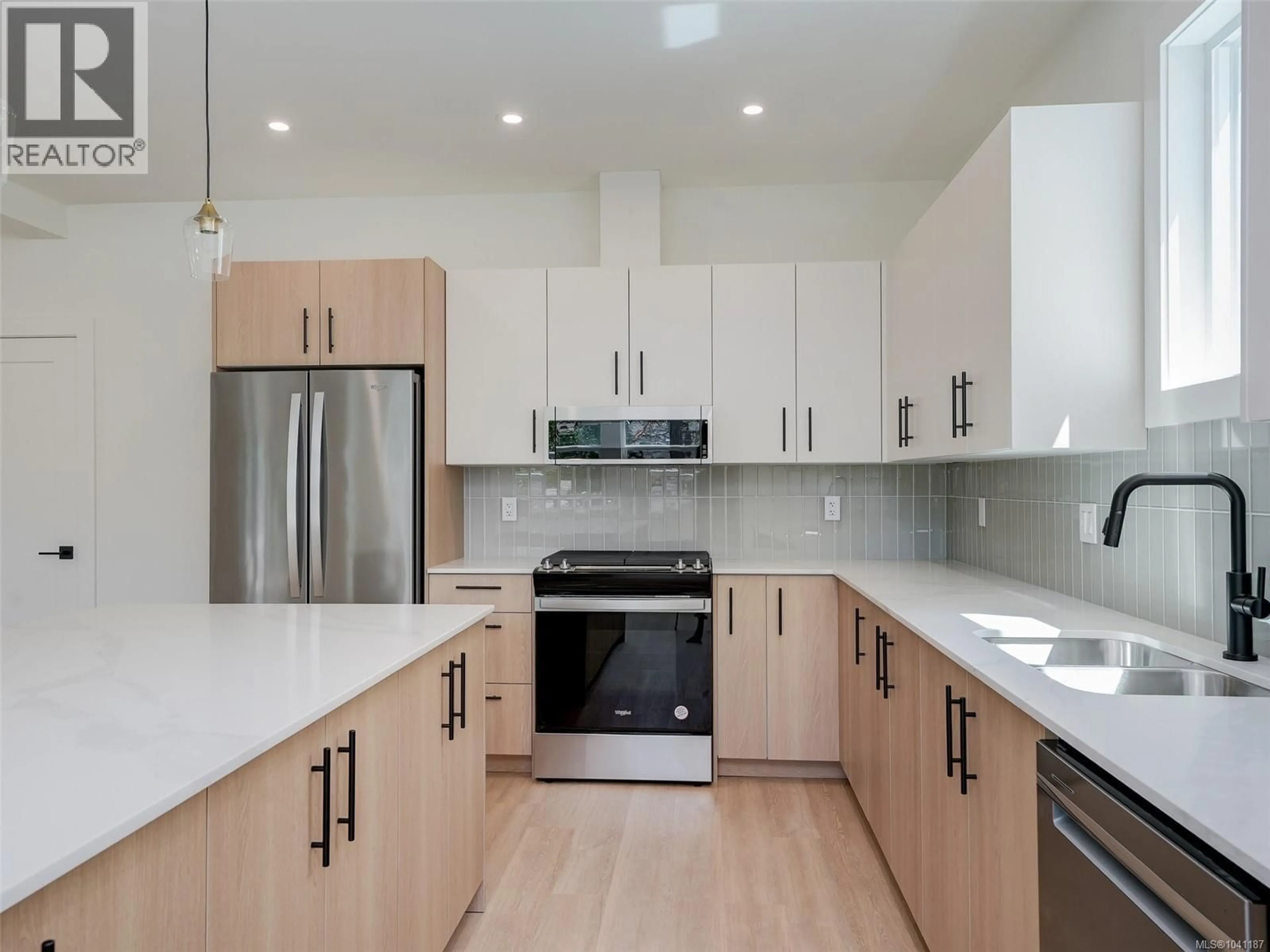 Open concept kitchen, unknown for 671 MADRONA PLACE, Langford British Columbia V9B6C6