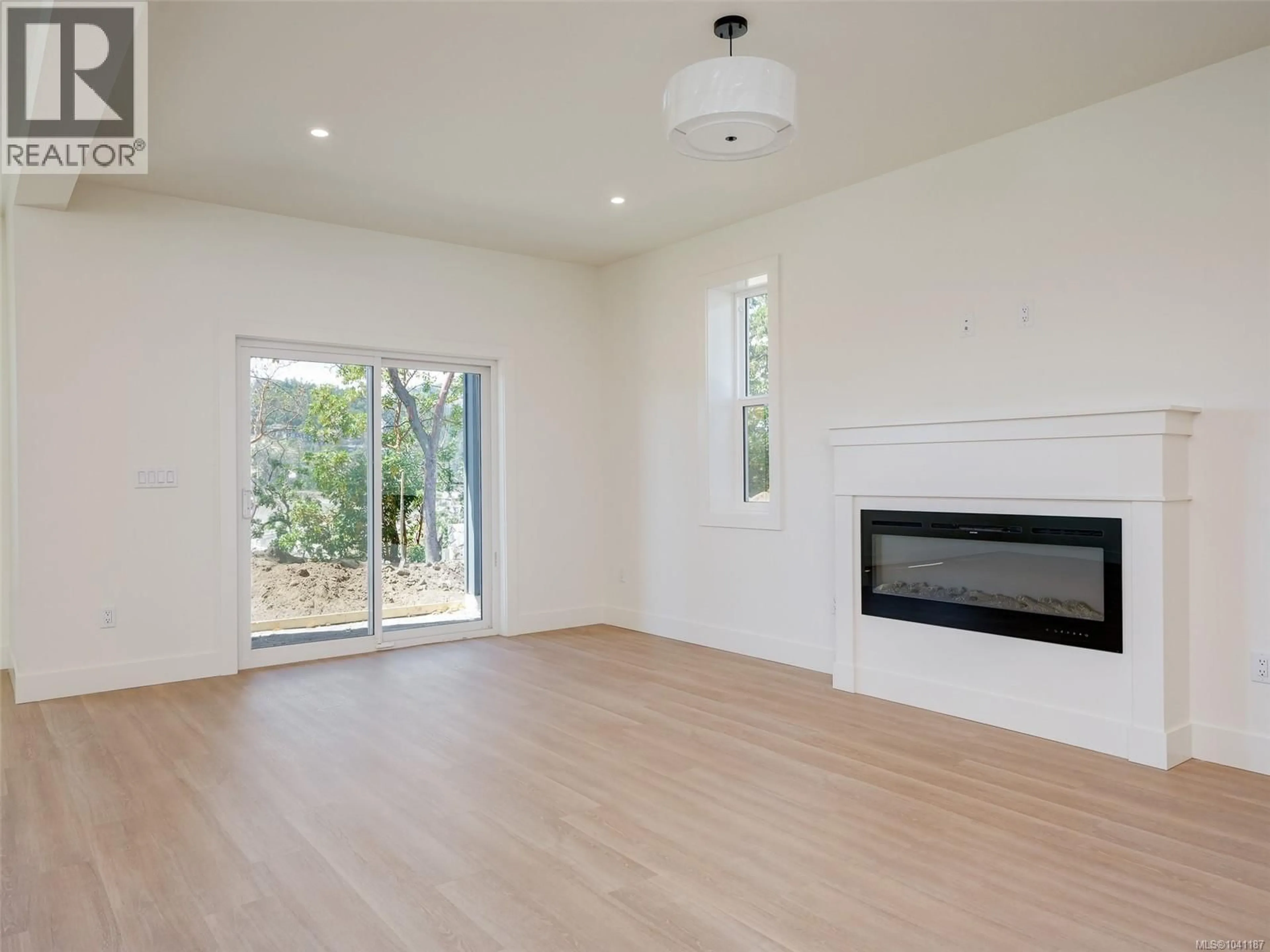 A pic of a room for 671 MADRONA PLACE, Langford British Columbia V9B6C6
