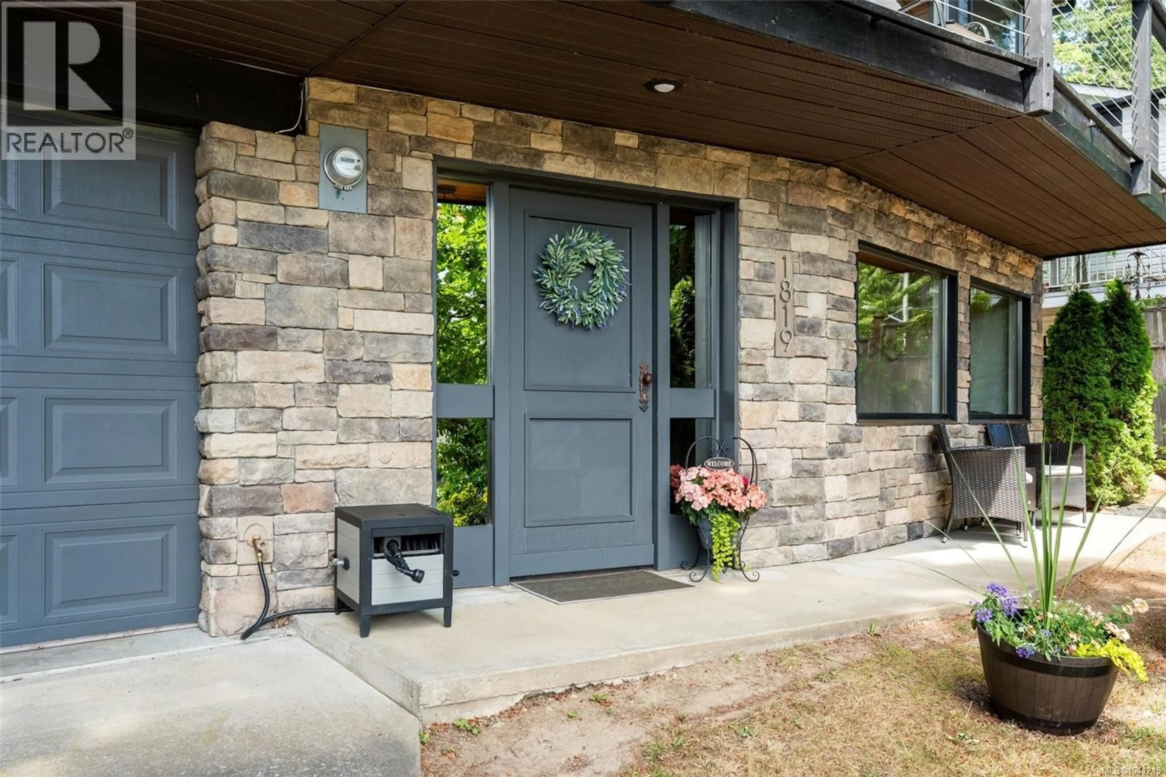 Home with brick exterior material, street for 1819 DEBORAH DRIVE, Duncan British Columbia V9L5A9