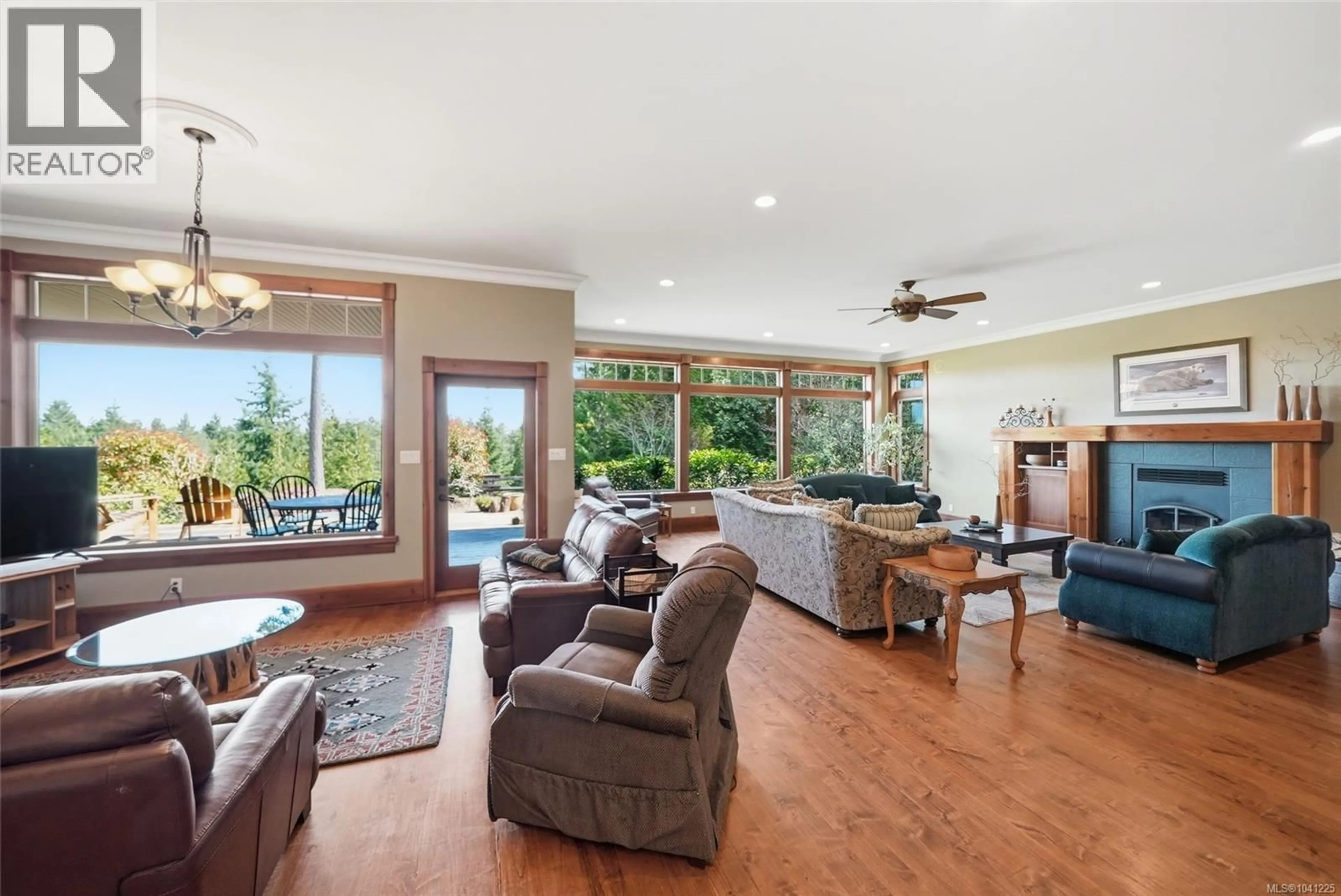 Living room with furniture, unknown for 1195 SPIDER LAKE ROAD, Qualicum Beach British Columbia V9K2L7
