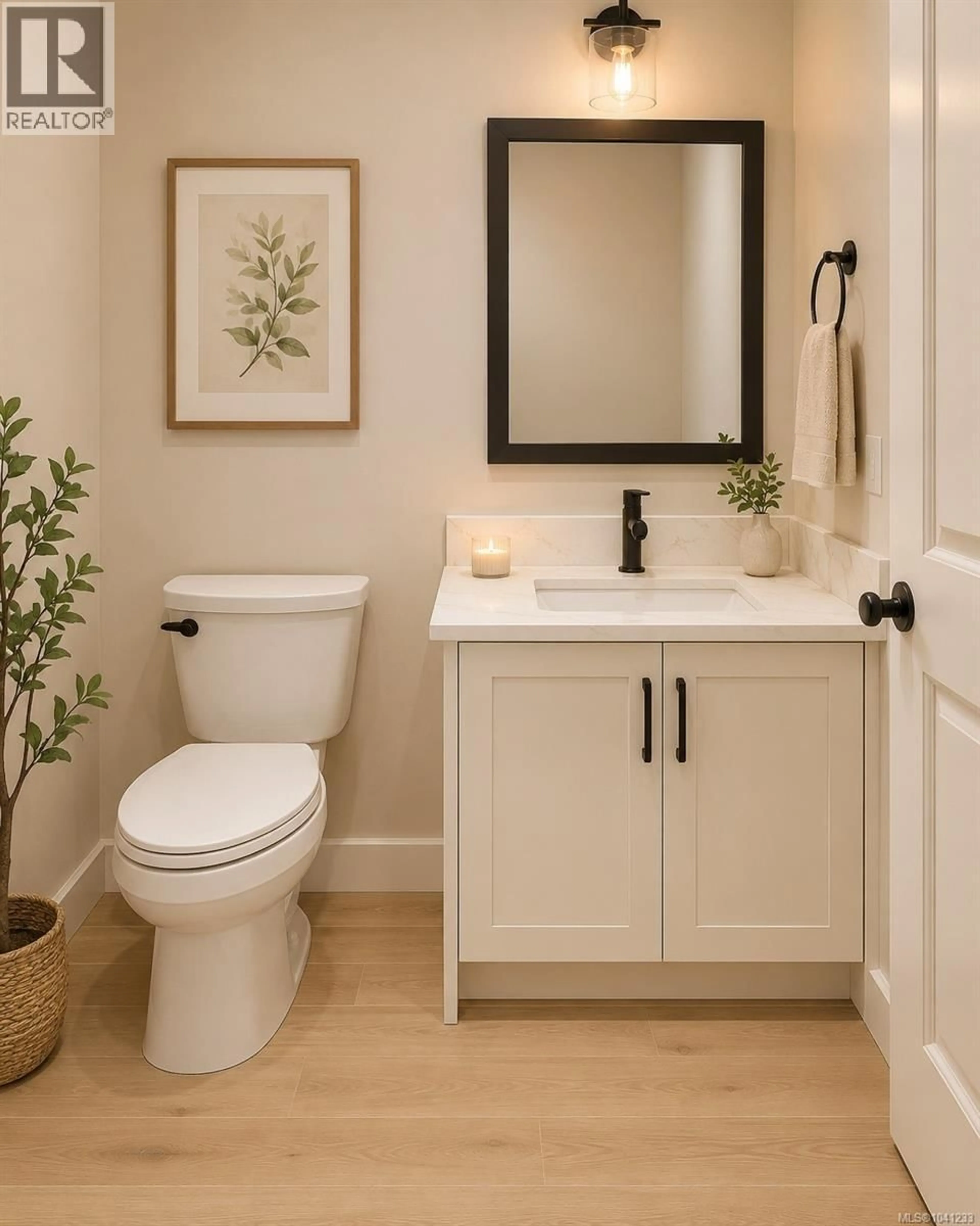 Contemporary bathroom, ceramic/tile floor for 4 - 2093 KENNEDY STREET, Sooke British Columbia V9Z0Z1