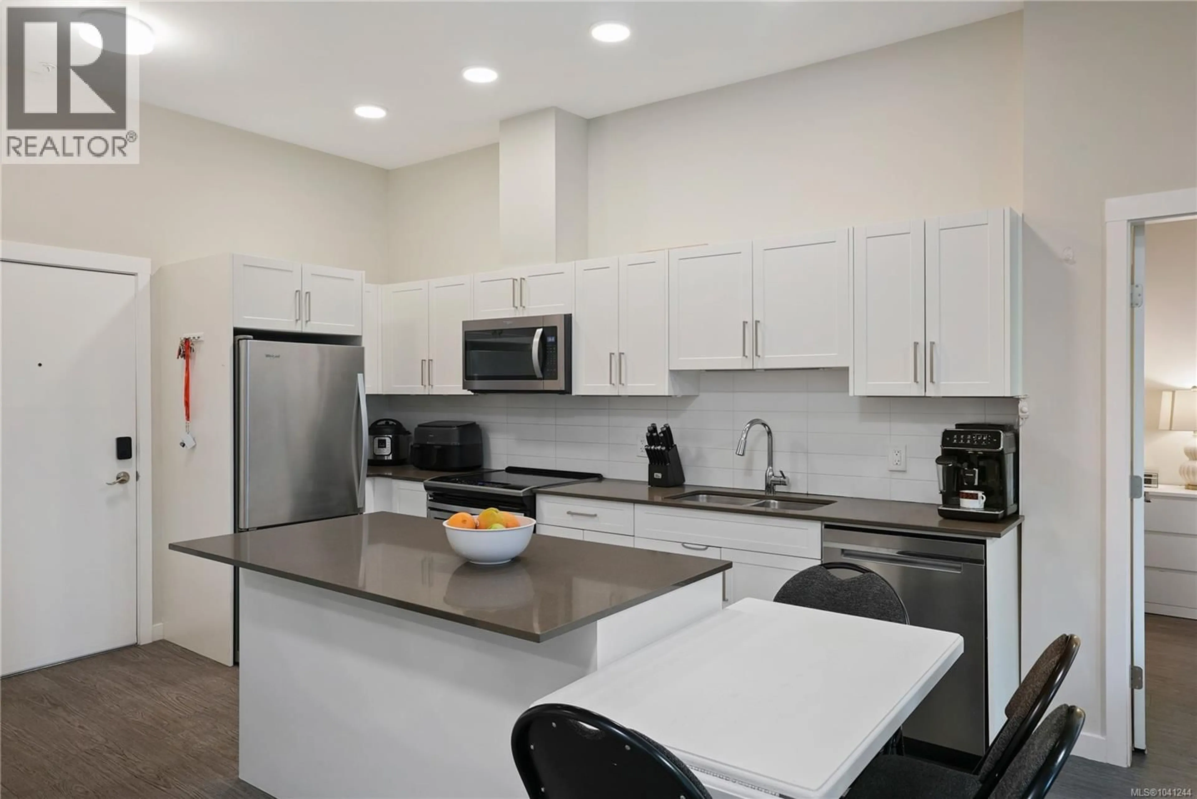 Standard kitchen, ceramic/tile floor for 104 - 2843 JACKLIN ROAD, Langford British Columbia V9B4P4