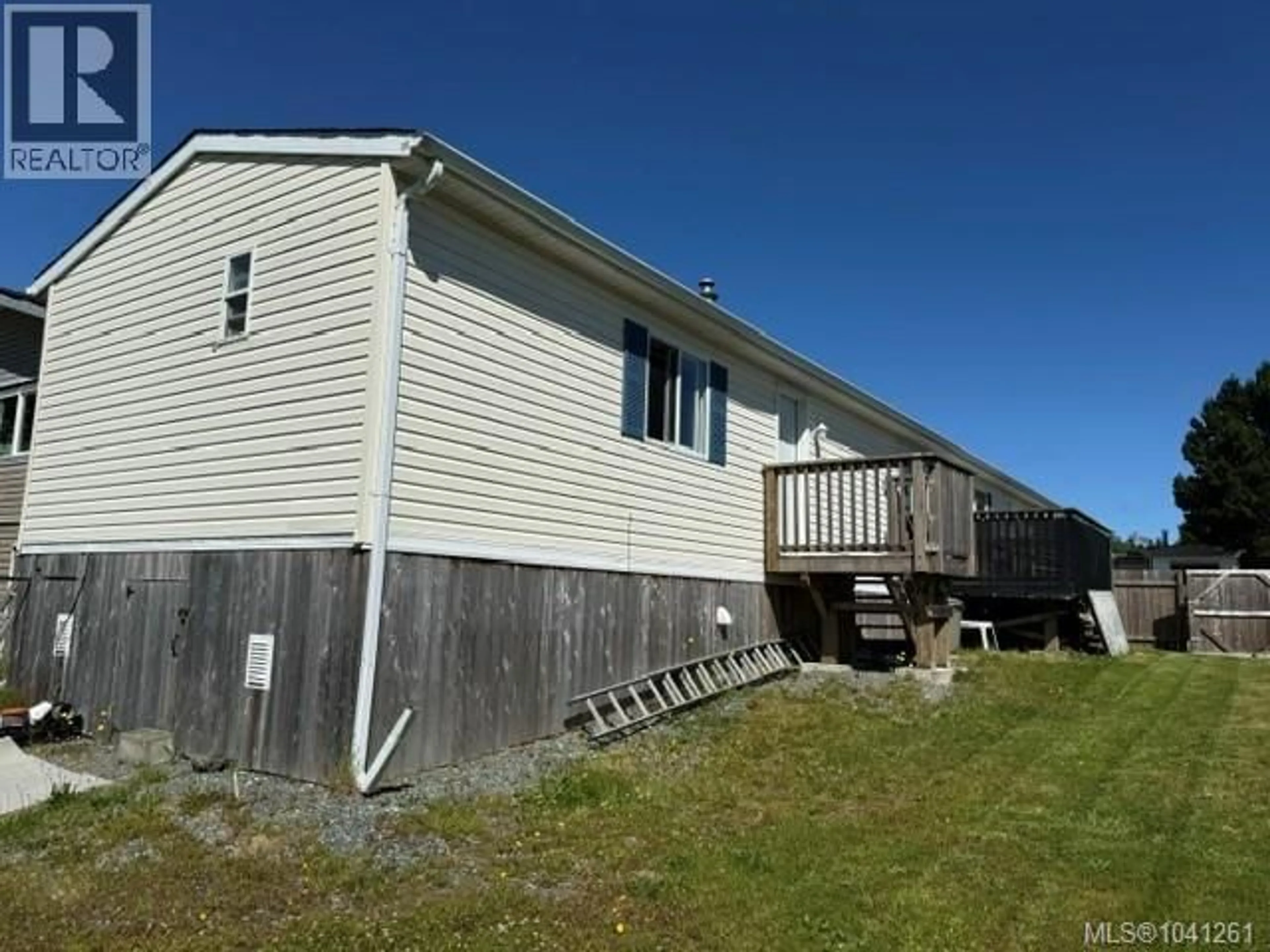 Home with vinyl exterior material, building for 76 - 7100 HIGHVIEW ROAD, Port Hardy British Columbia V0N2P0
