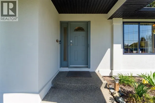 1955 CALDWELL ROAD, Sooke 5