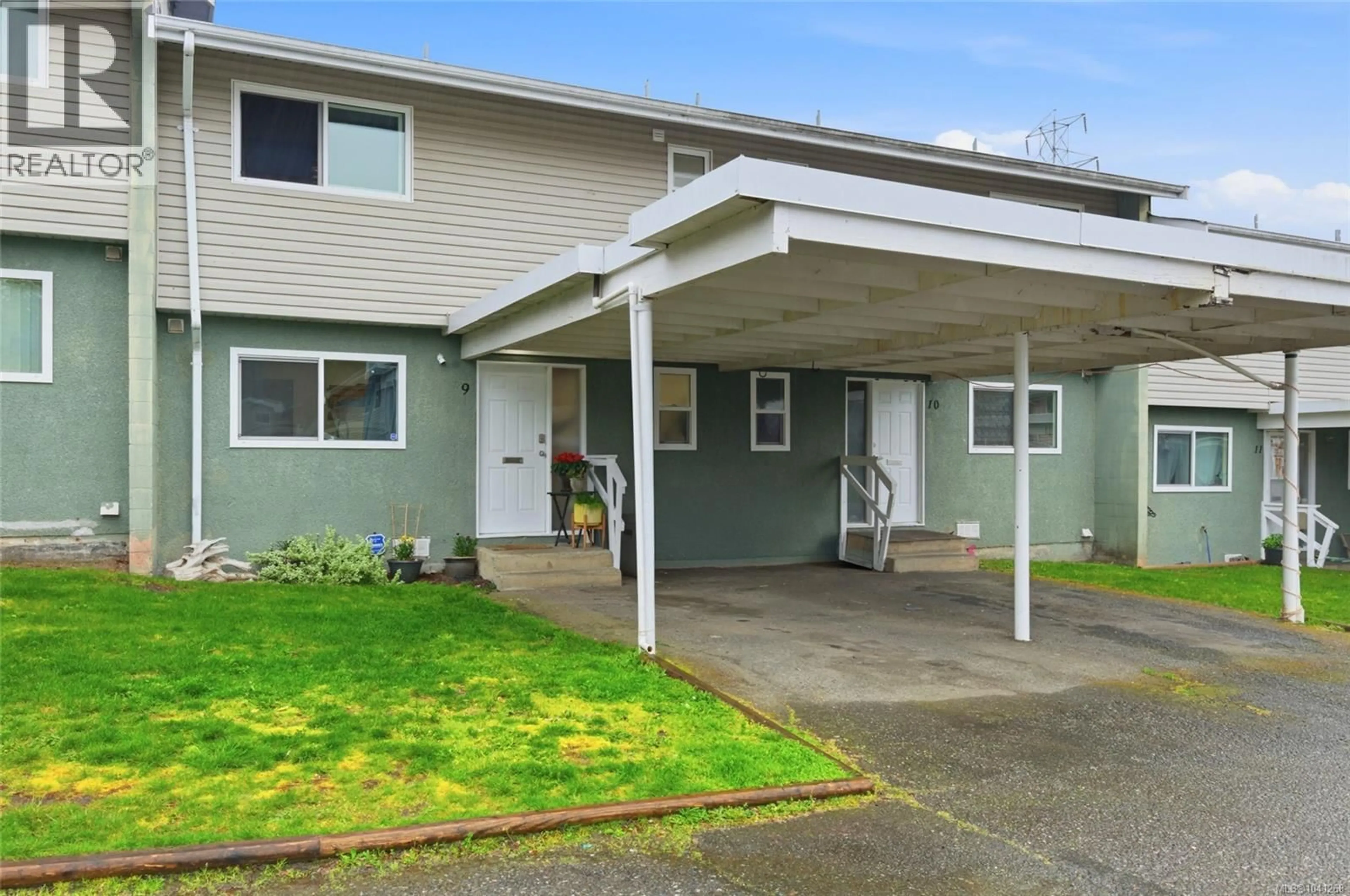 Home with vinyl exterior material, street for 9 - 4110 KENDALL AVENUE, Port Alberni British Columbia V9Y5J1