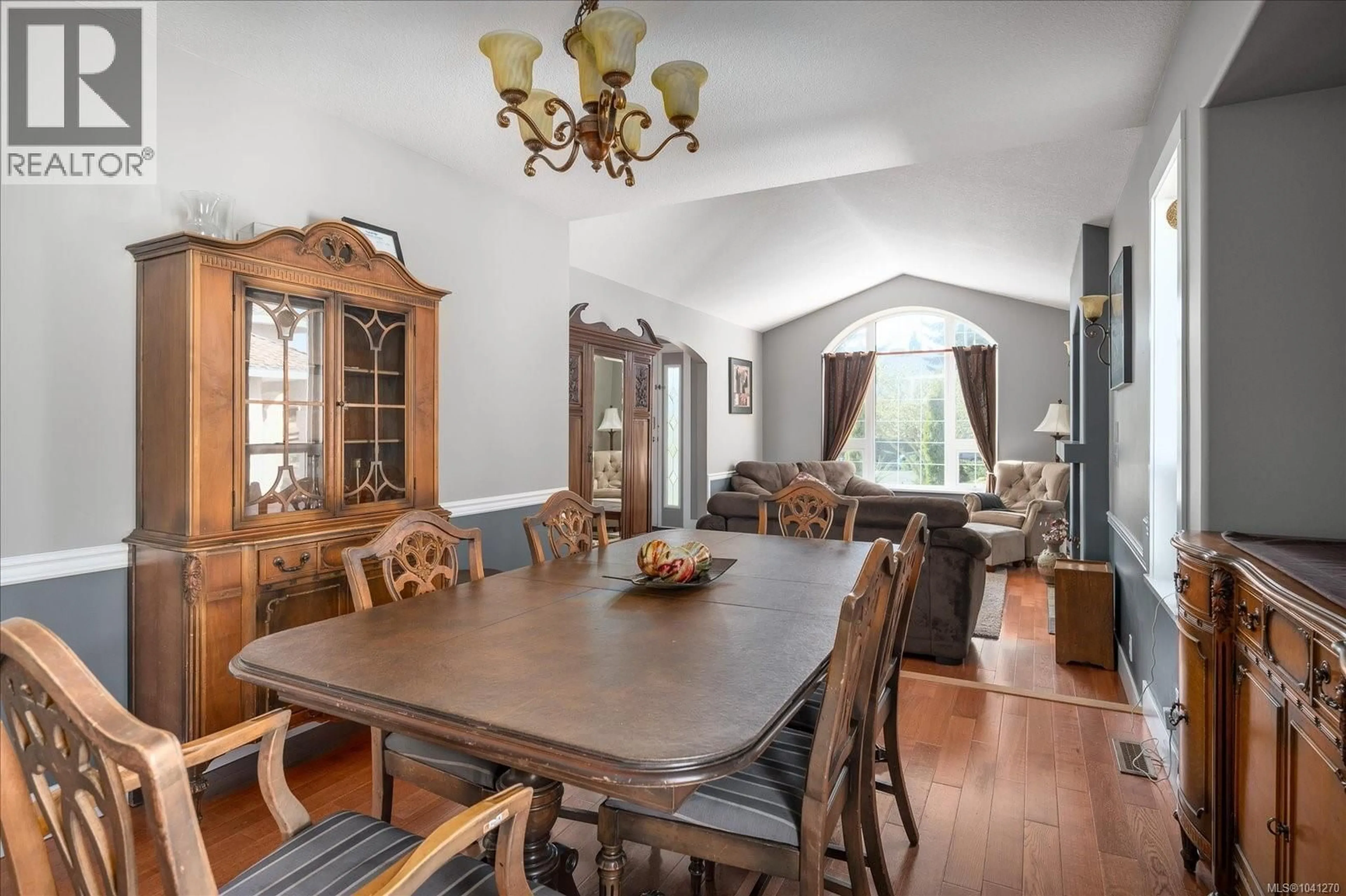 Dining room, wood/laminate floor for 6160 DOVER ROAD, Nanaimo British Columbia V9V1C7