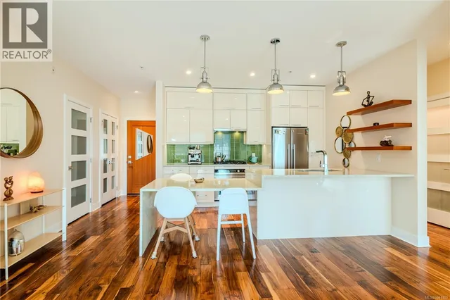 N312 - 1105 PANDORA AVENUE, Victoria 5