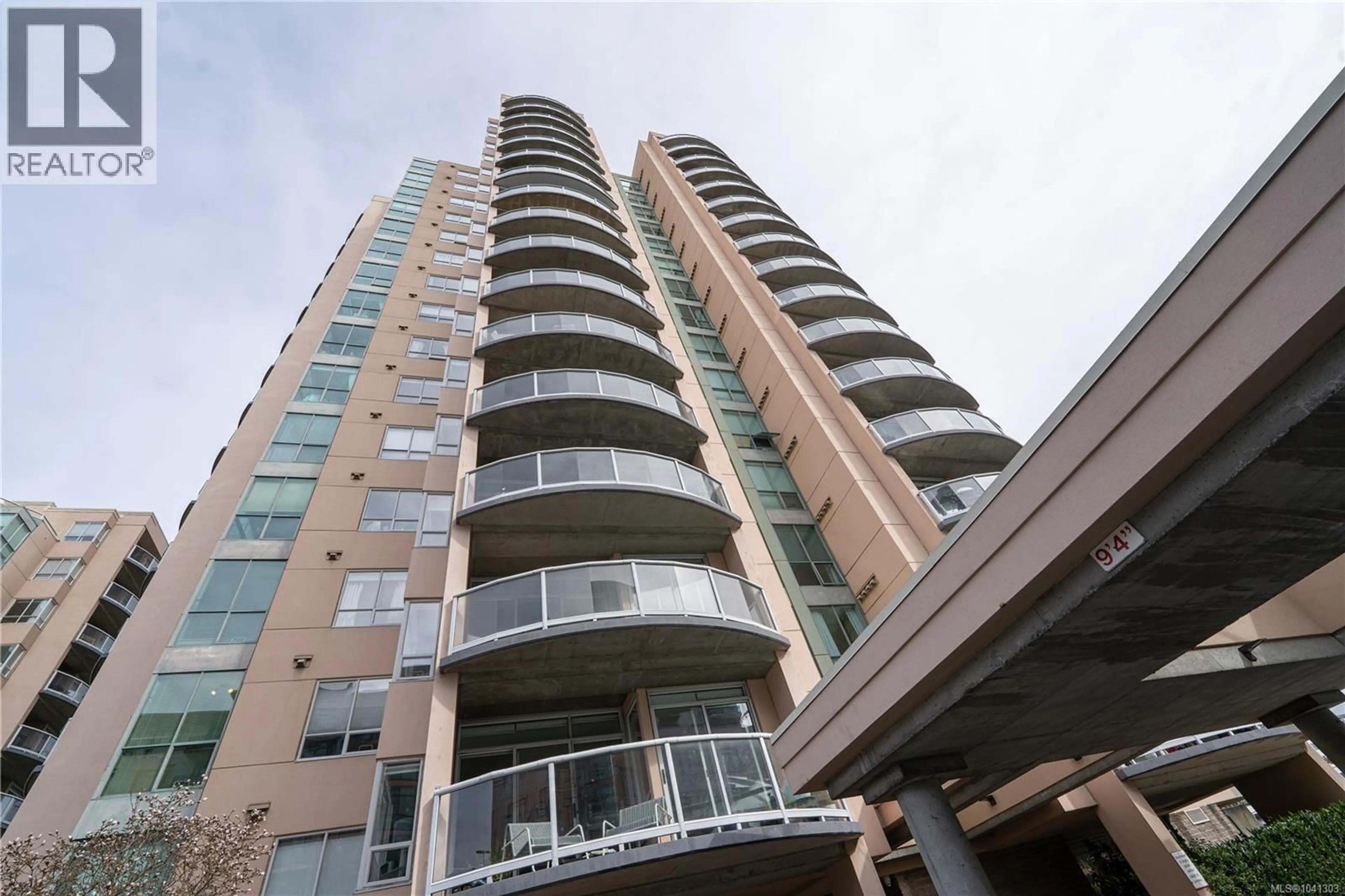 Unknown for 805 - 1020 VIEW STREET, Victoria British Columbia V8V4Y4