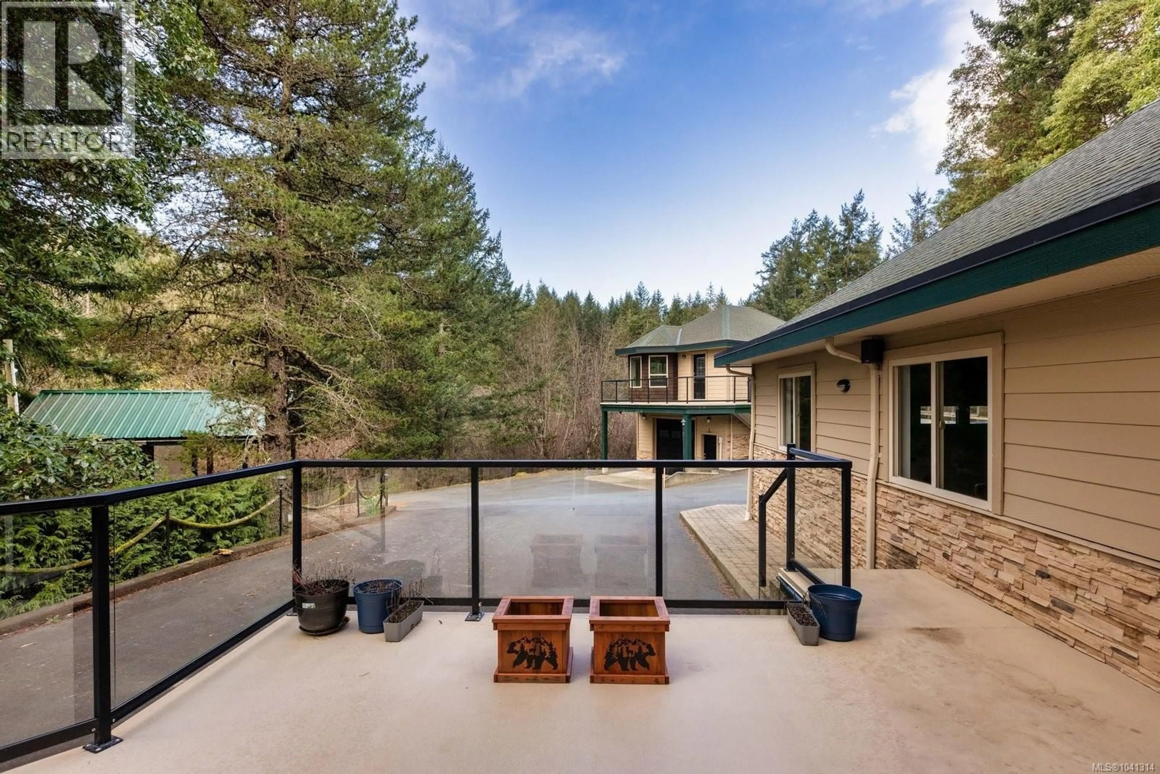 Patio, forest/trees view for 1450 WHITE PINE TERRACE, Highlands British Columbia V9B6J3