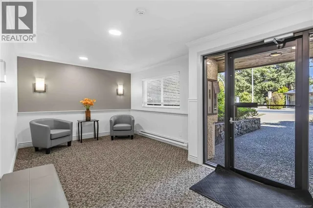 401 - 1571 MORTIMER STREET, Saanich 5