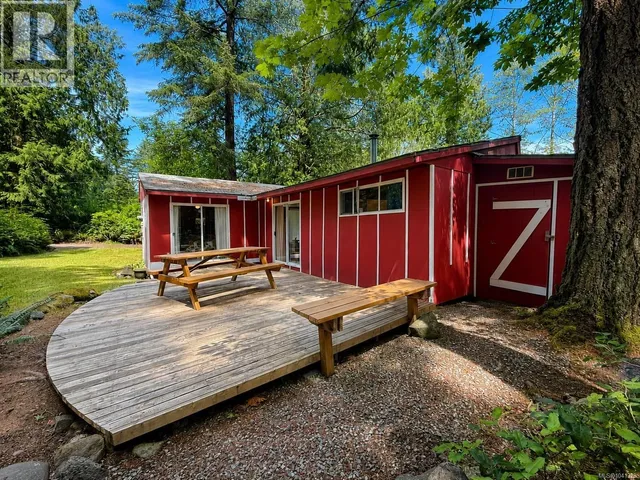 7775 CENTRAL ROAD, Hornby Island 2