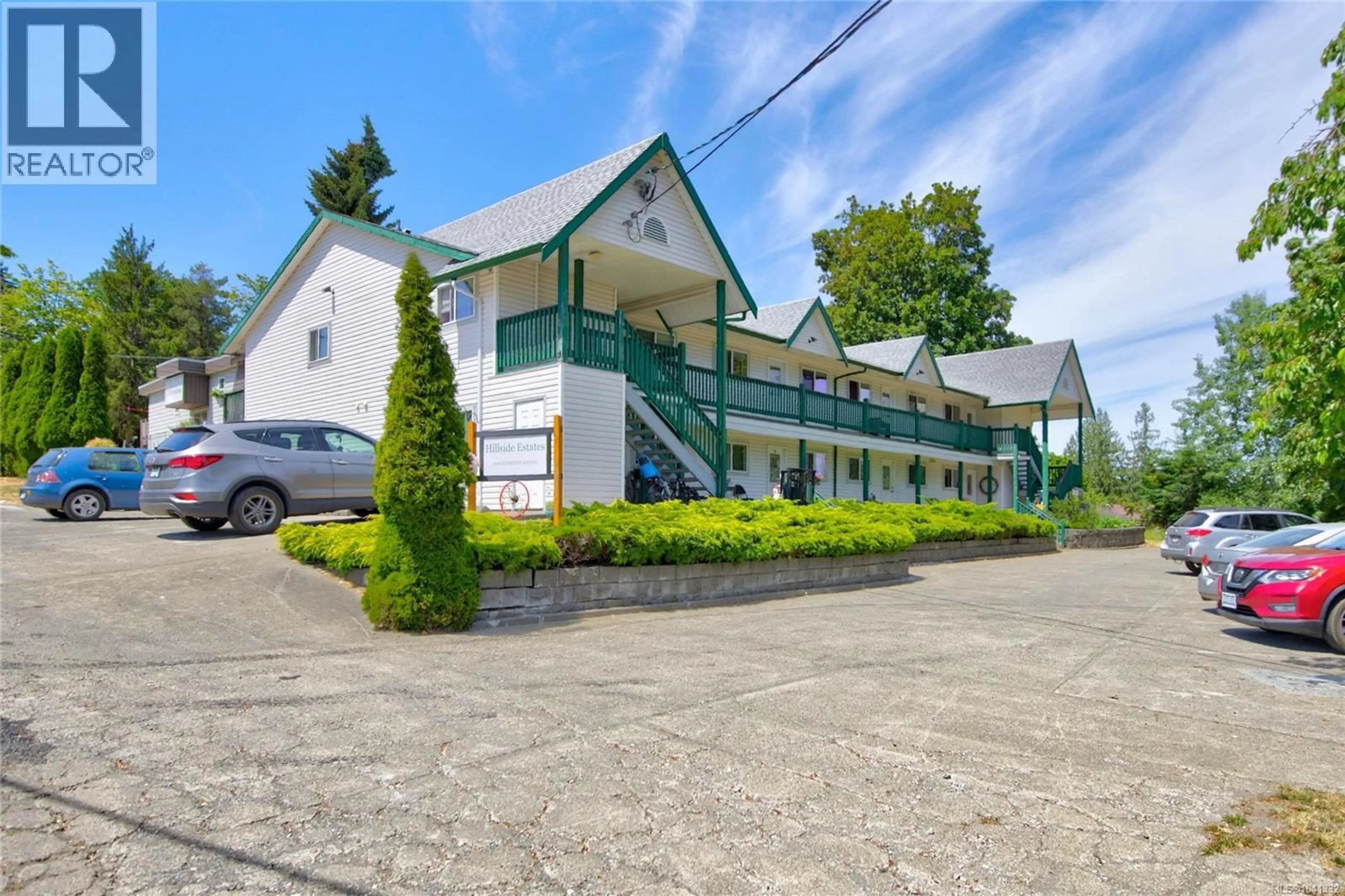 Patio, building for 4 - 2736 ULVERSTON AVENUE, Cumberland British Columbia V0R1S0