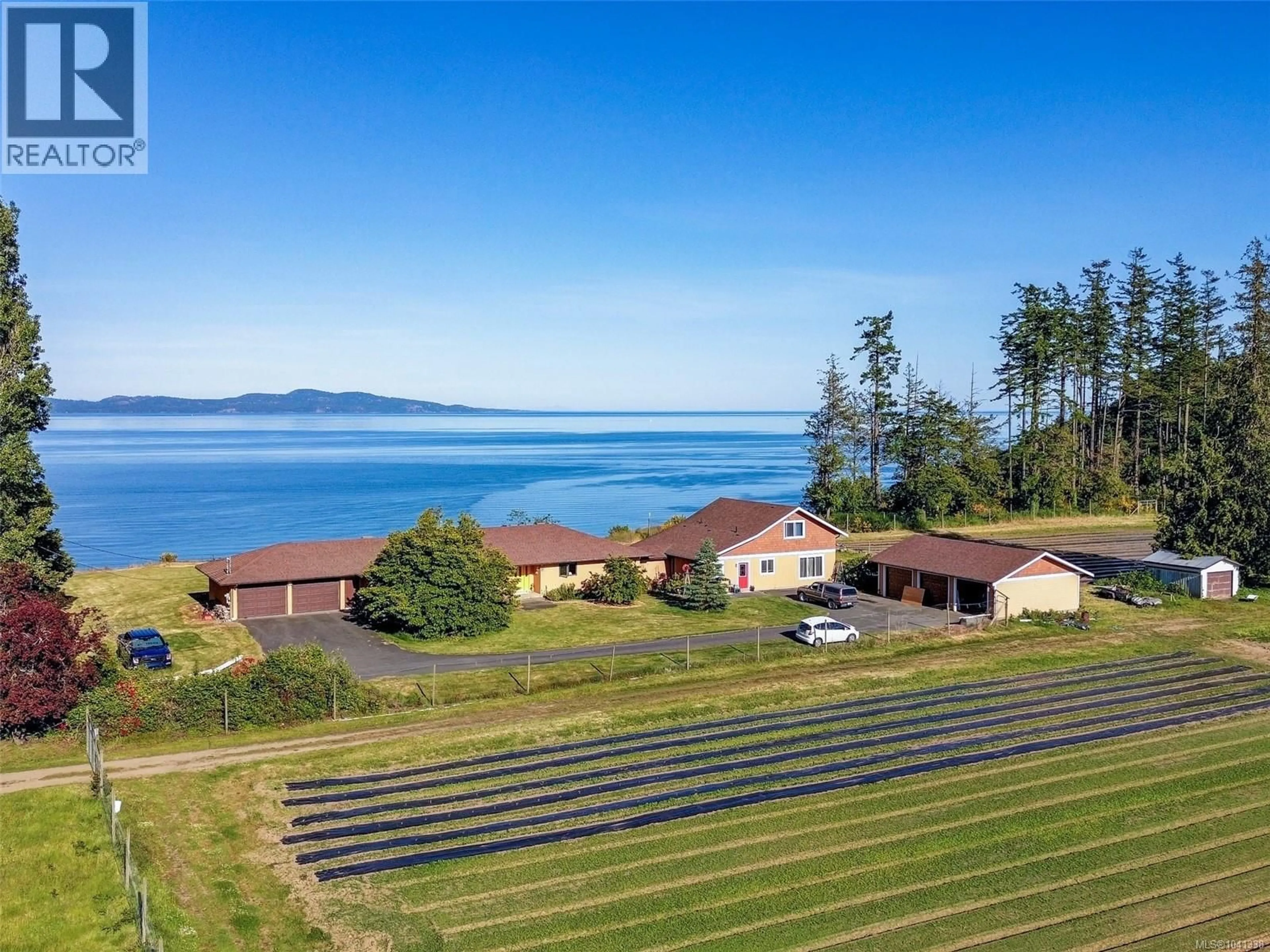 A pic from outside/outdoor area/front of a property/back of a property/a pic from drone, water/lake/river/ocean view for 3191 MARTINDALE ROAD, Central Saanich British Columbia V8L1V2
