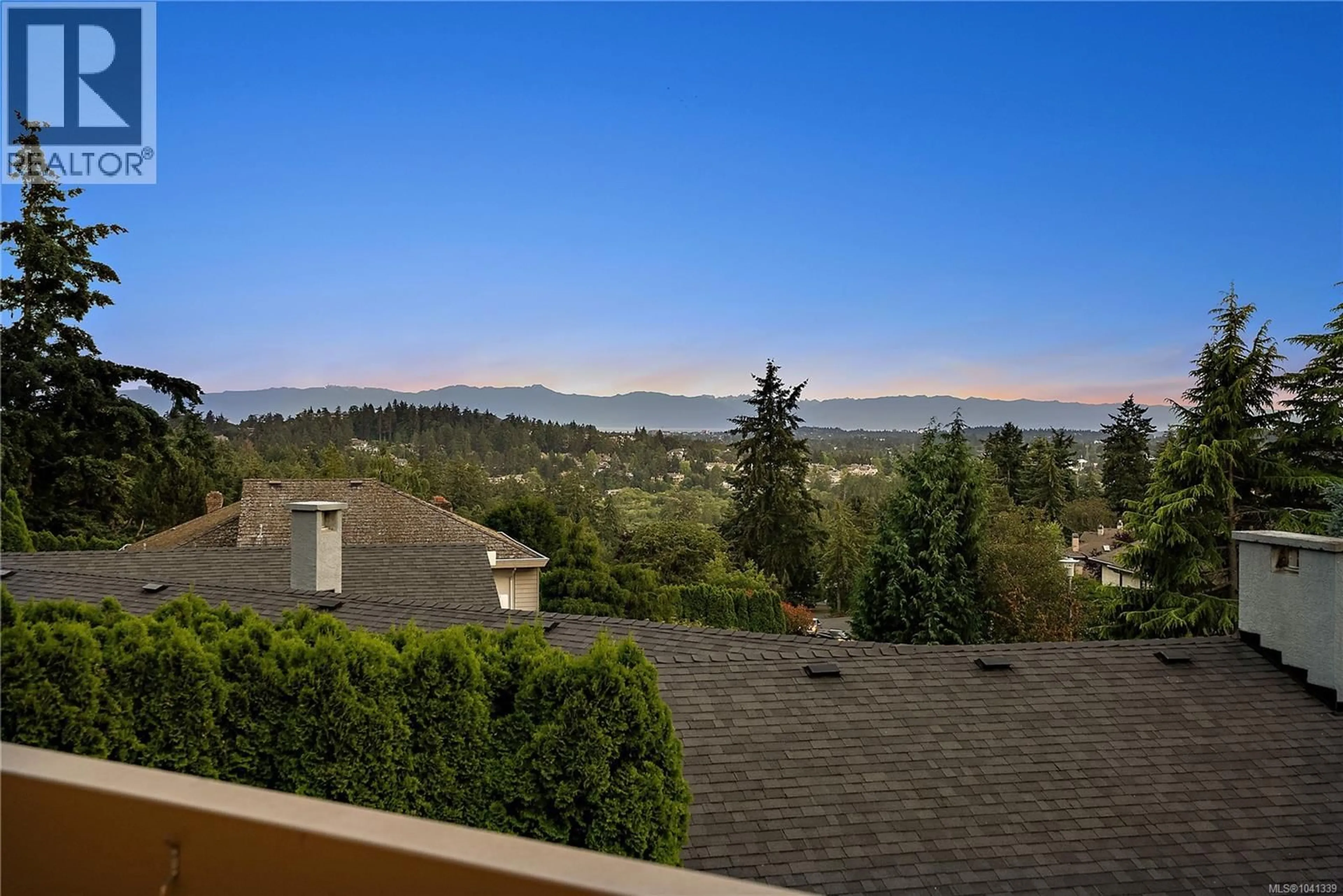 Patio, mountain view for 4607 BOULDERWOOD DRIVE, Saanich British Columbia V8Y2V2