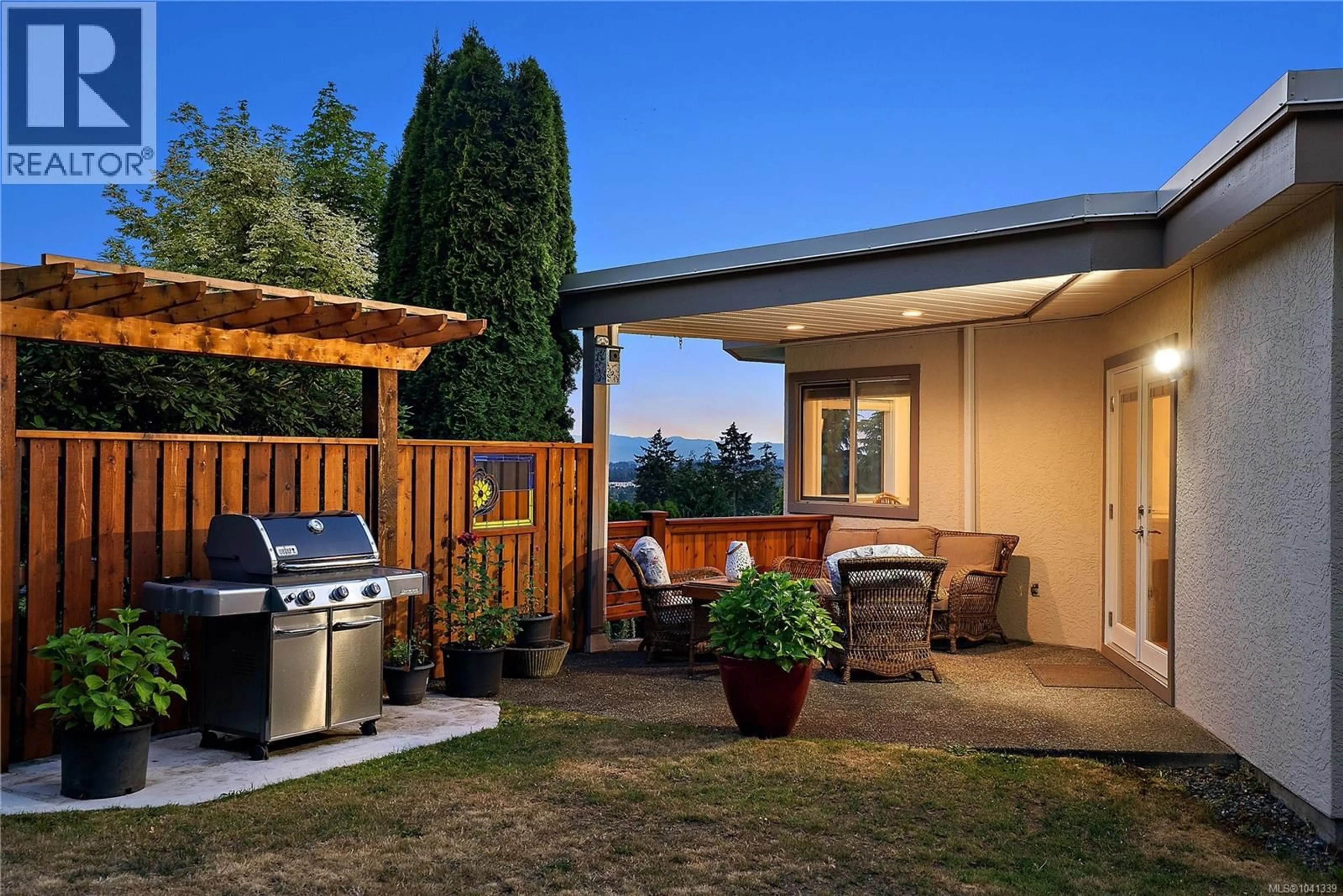Patio, mountain view for 4607 BOULDERWOOD DRIVE, Saanich British Columbia V8Y2V2