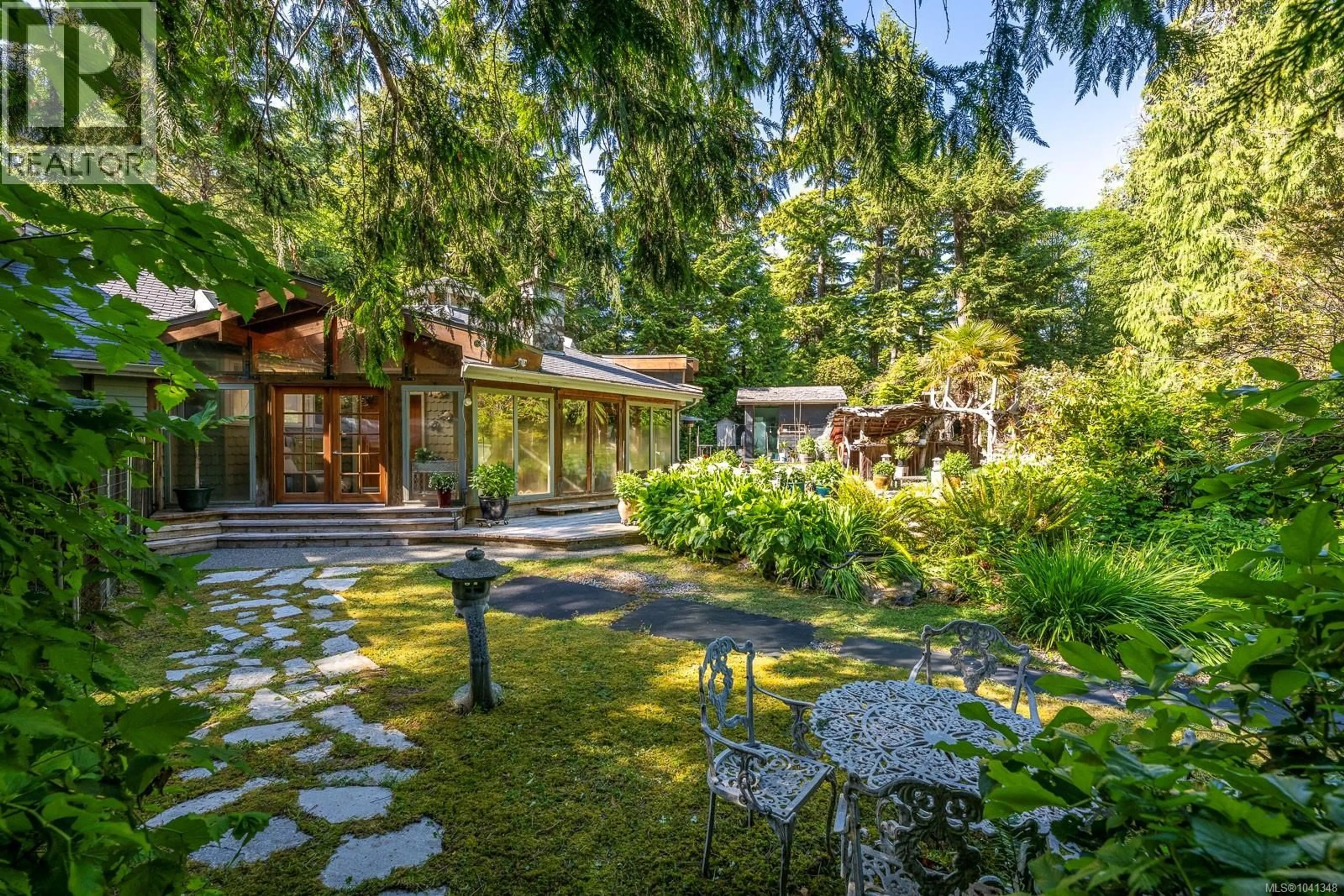 Patio, unknown for 1364 CHESTERMAN BEACH ROAD, Tofino British Columbia V0R2Z0