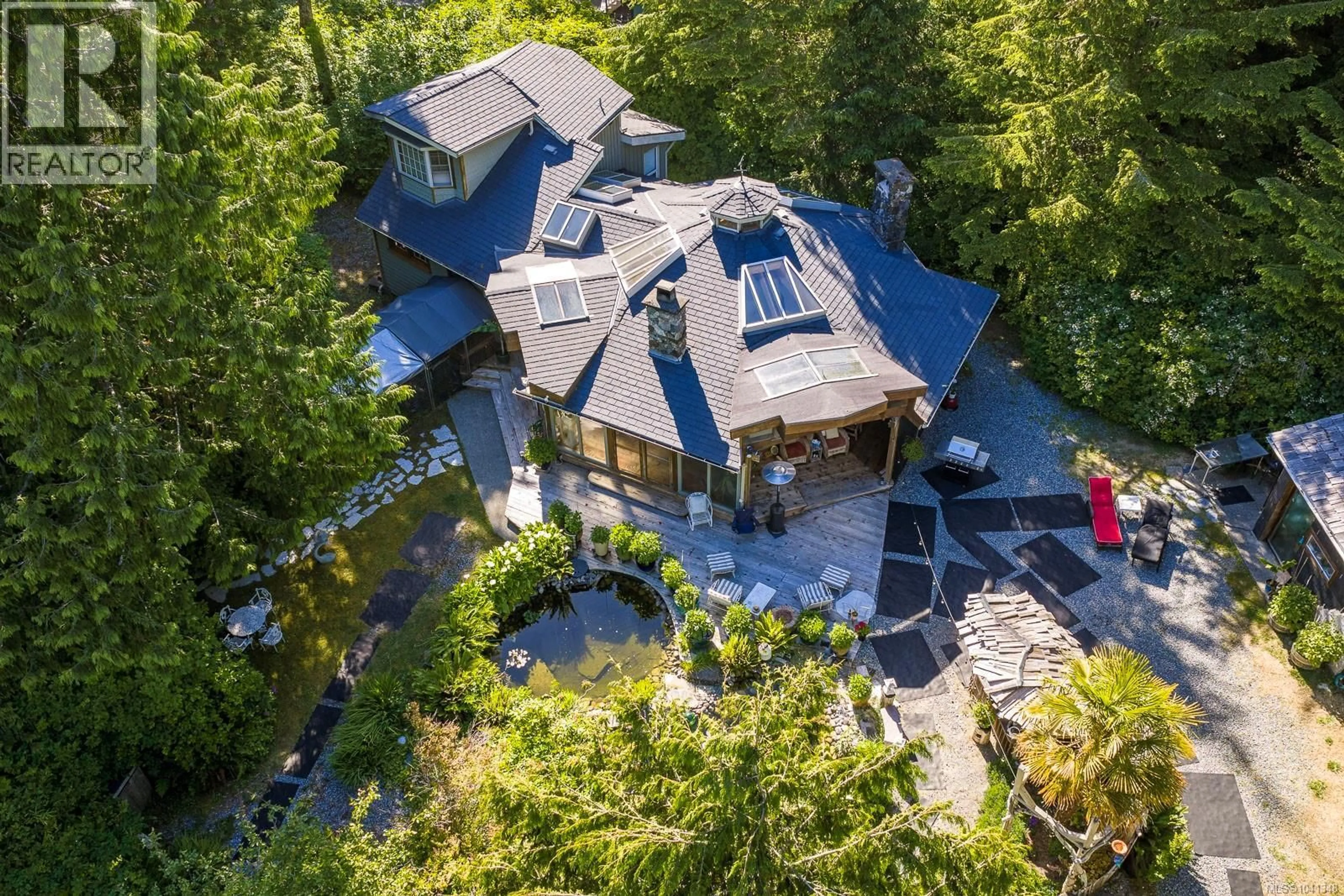 A pic from outside/outdoor area/front of a property/back of a property/a pic from drone, unknown for 1364 CHESTERMAN BEACH ROAD, Tofino British Columbia V0R2Z0