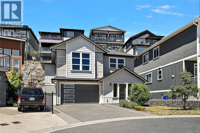 2331 AZURITE CRESCENT, Langford 2