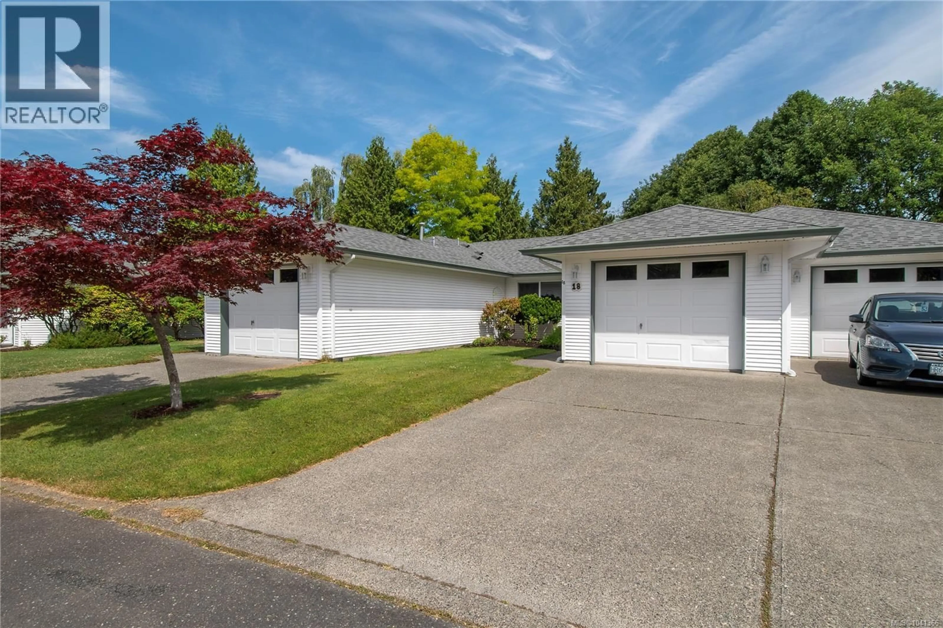 Home with vinyl exterior material, street for 18 - 396 HARROGATE ROAD, Campbell River British Columbia V9W1W2