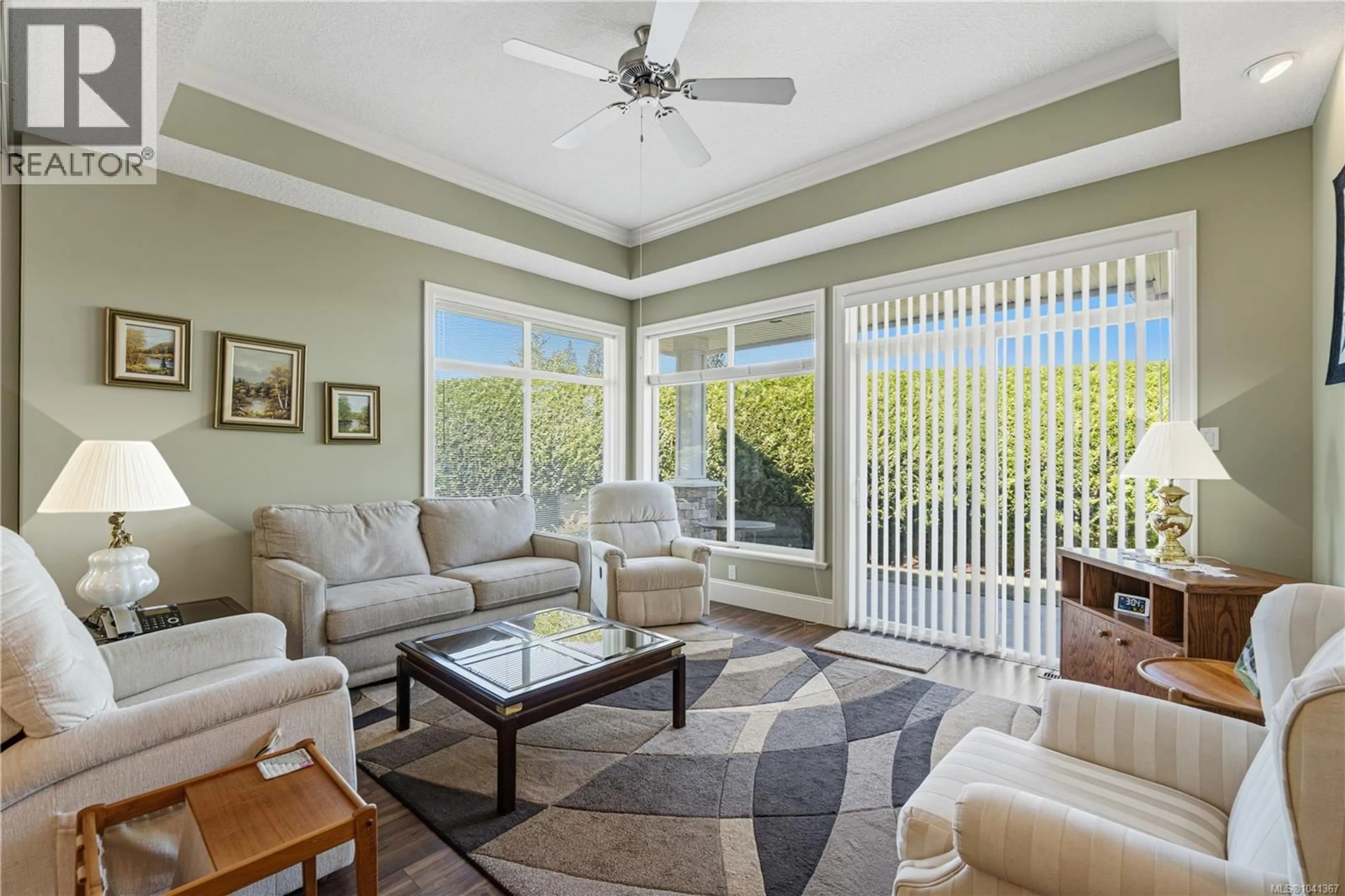 Living room with furniture, unknown for 24 - 447 PYM STREET NORTH, Parksville British Columbia V9P2H9