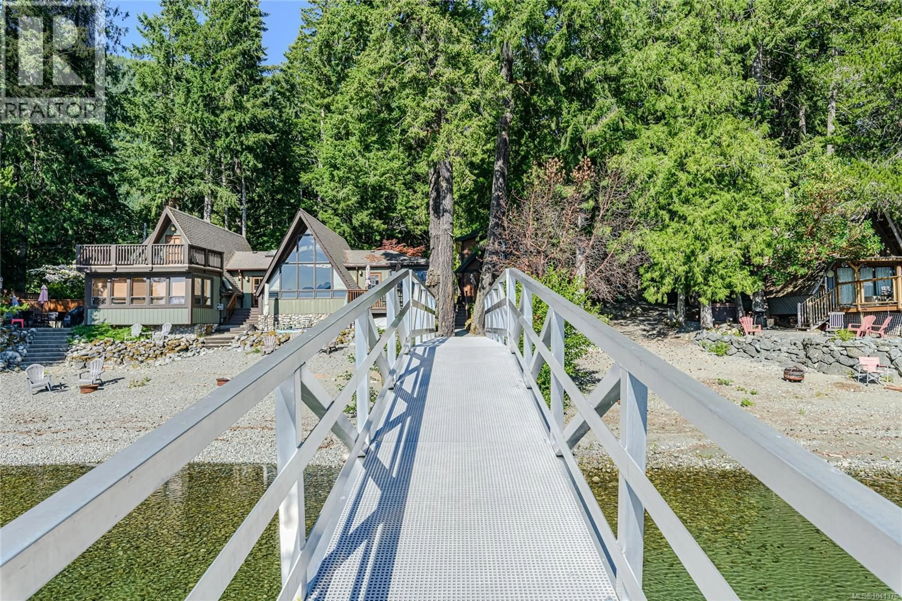 Patio, water/lake/river/ocean view for 3A - 8360 SA-SEEN-OS ROAD, Youbou British Columbia V0R3E1